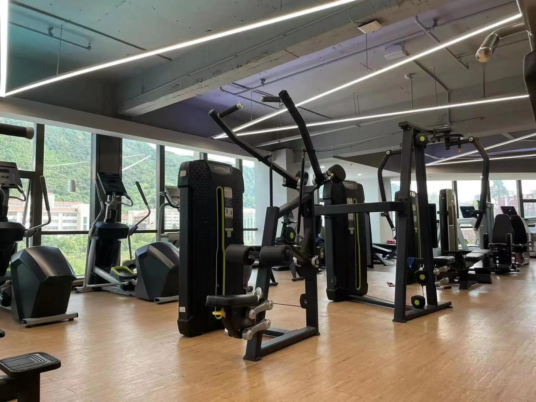 Fitness centre/facilities in Wyndham Grand Plaza Royale Chenzhou
