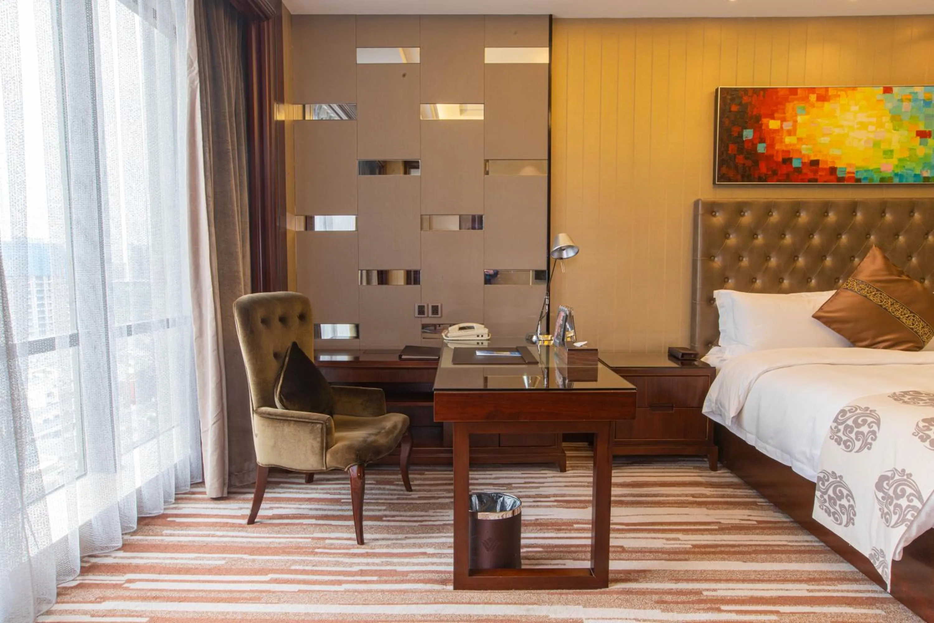 Seating area, Bed in Wyndham Grand Plaza Royale Chenzhou