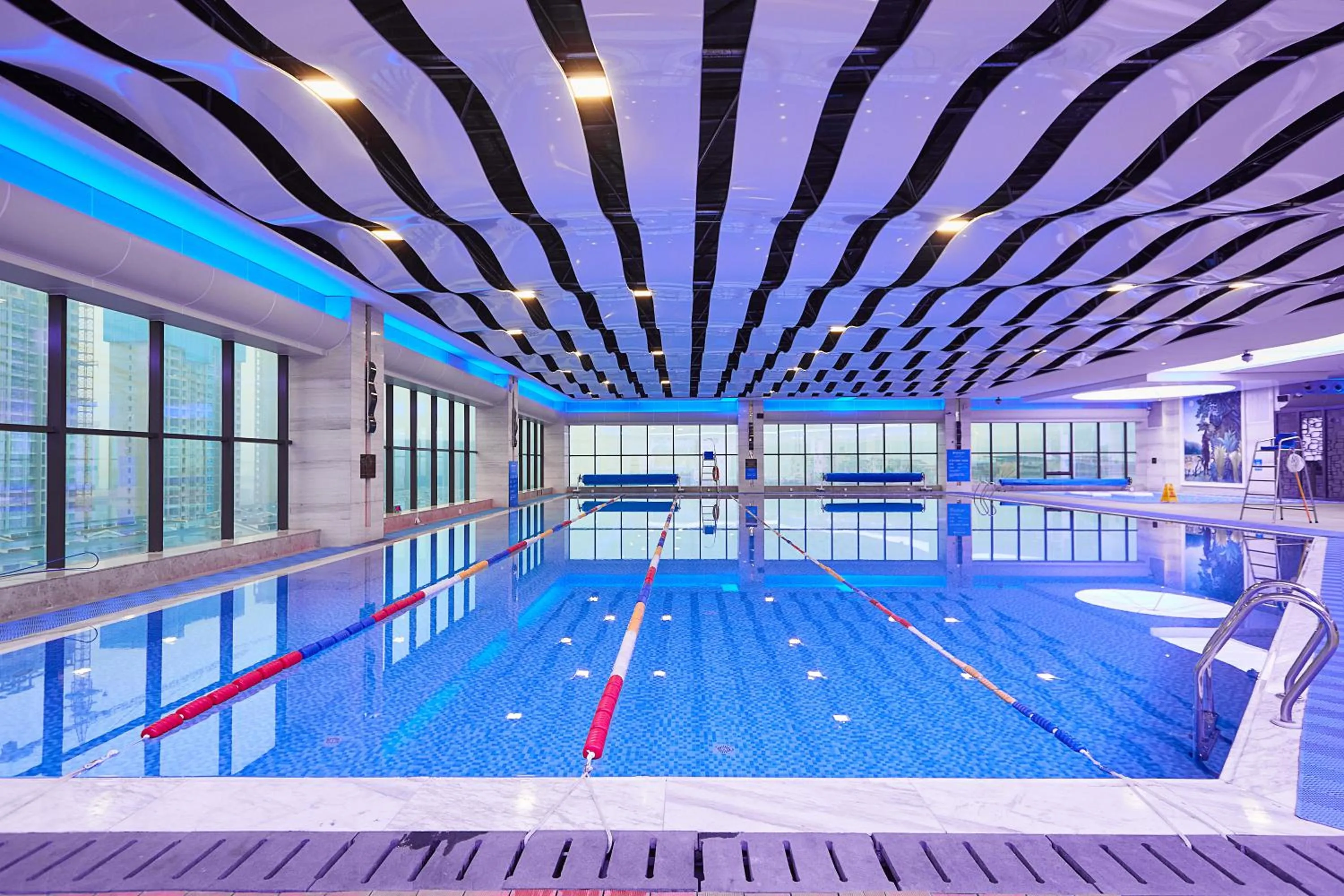 Pool view in Wyndham Grand Plaza Royale Chenzhou