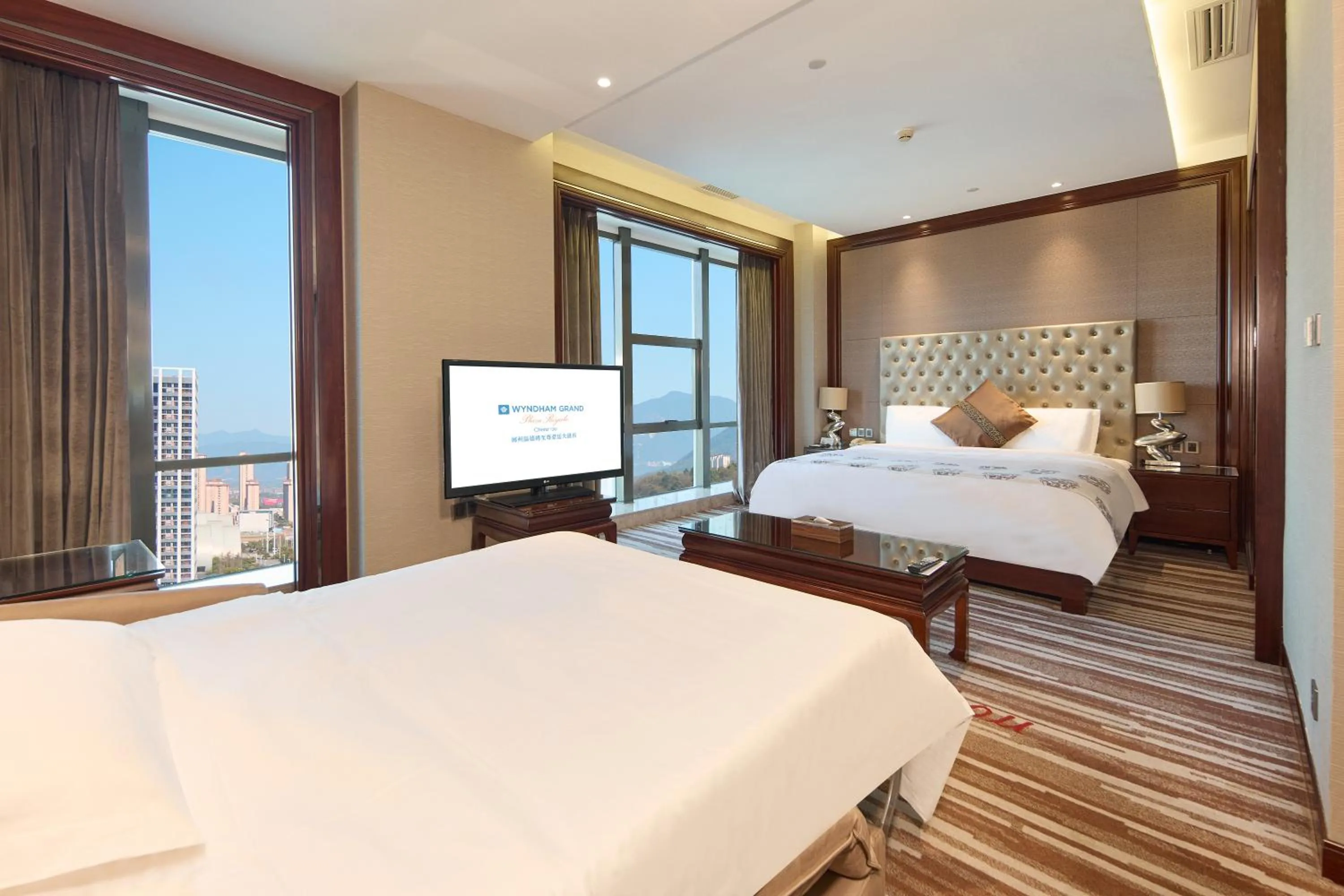 Bed in Wyndham Grand Plaza Royale Chenzhou