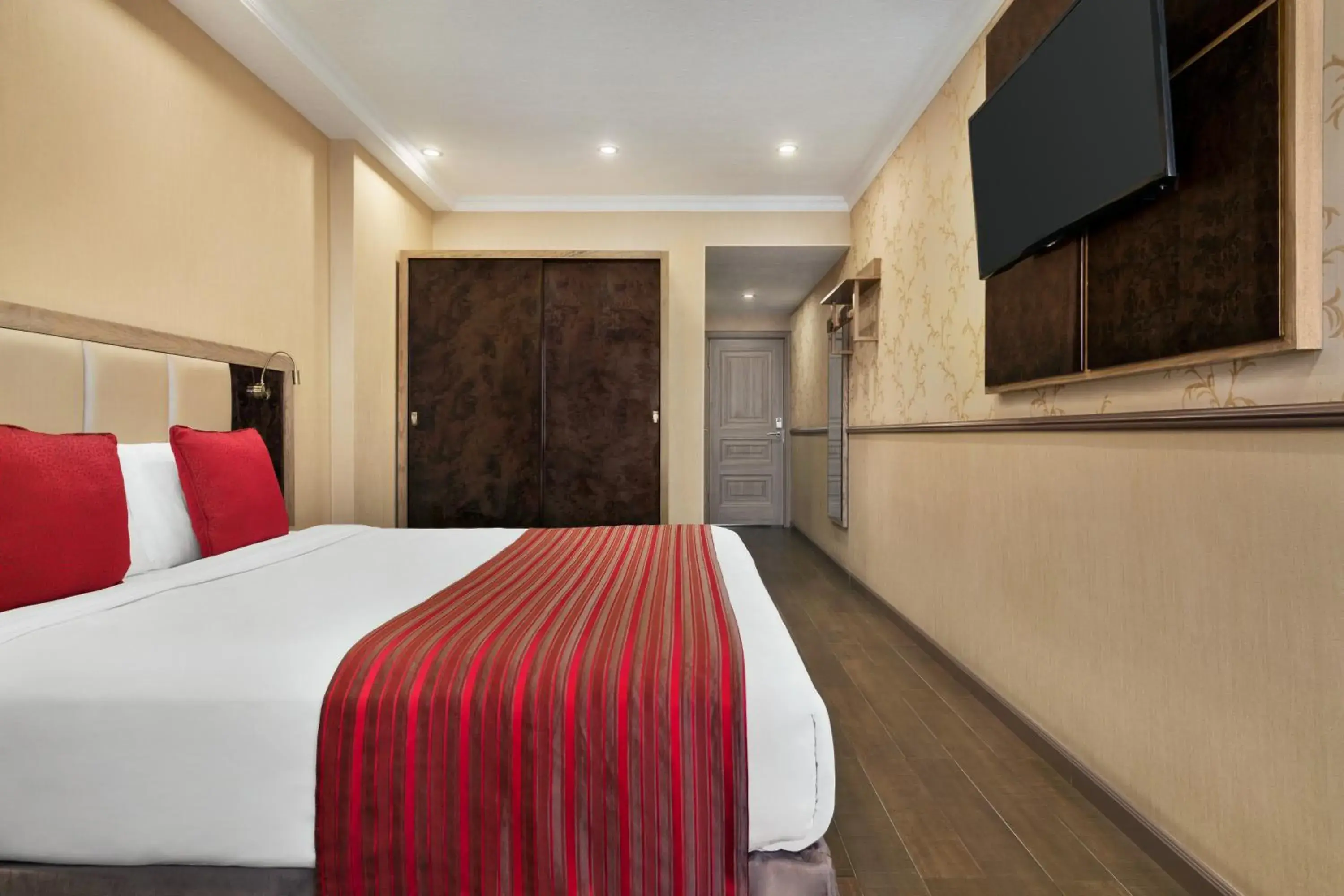 Double Room - Non-Smoking in Ramada by Wyndham Bishkek Centre Double Room - Non-Smoking in Ramada by Wyndham Bishkek Centre