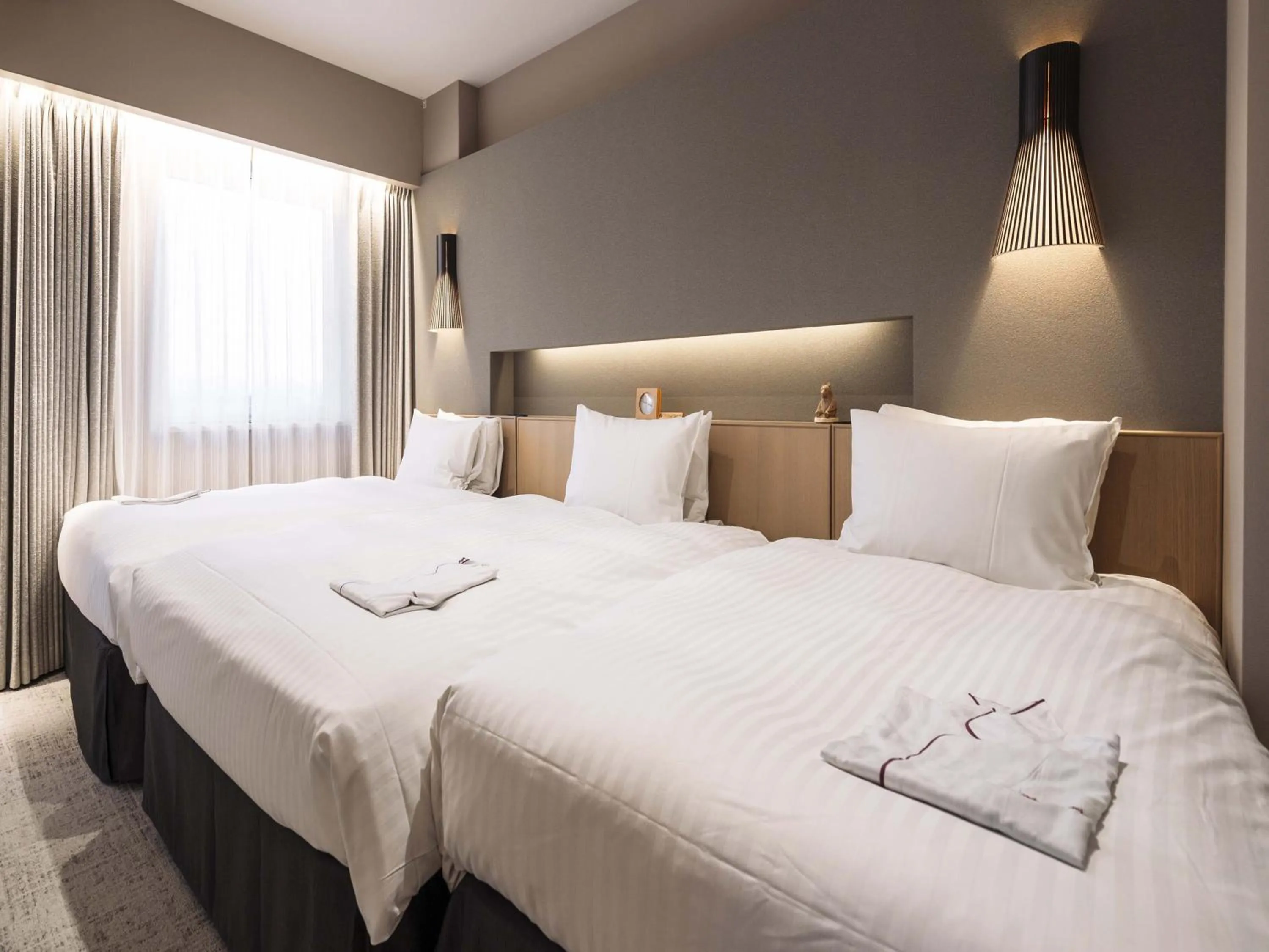 hair dresser, Bed in Richmond Hotel Obihiro Ekimae