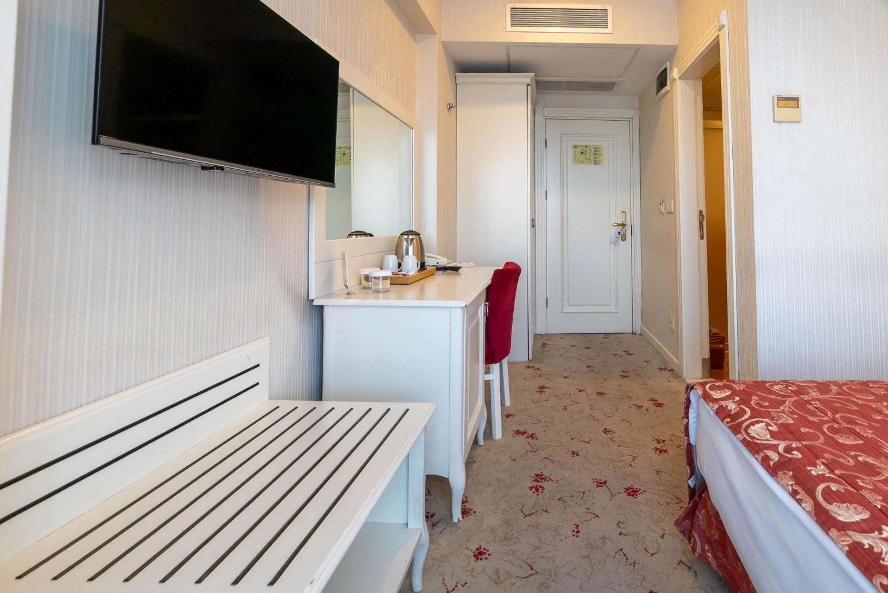 Property building, Bed in The And Hotel Sultanahmet - Special Category