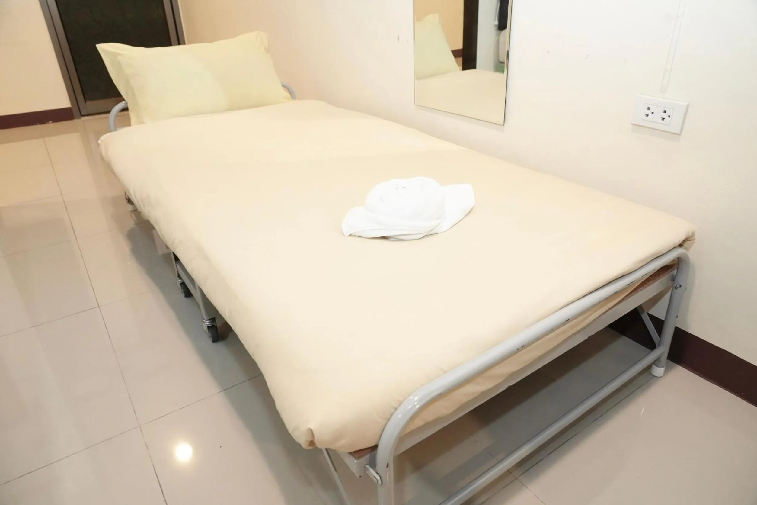 Bed in Bkk39 Airport hotel