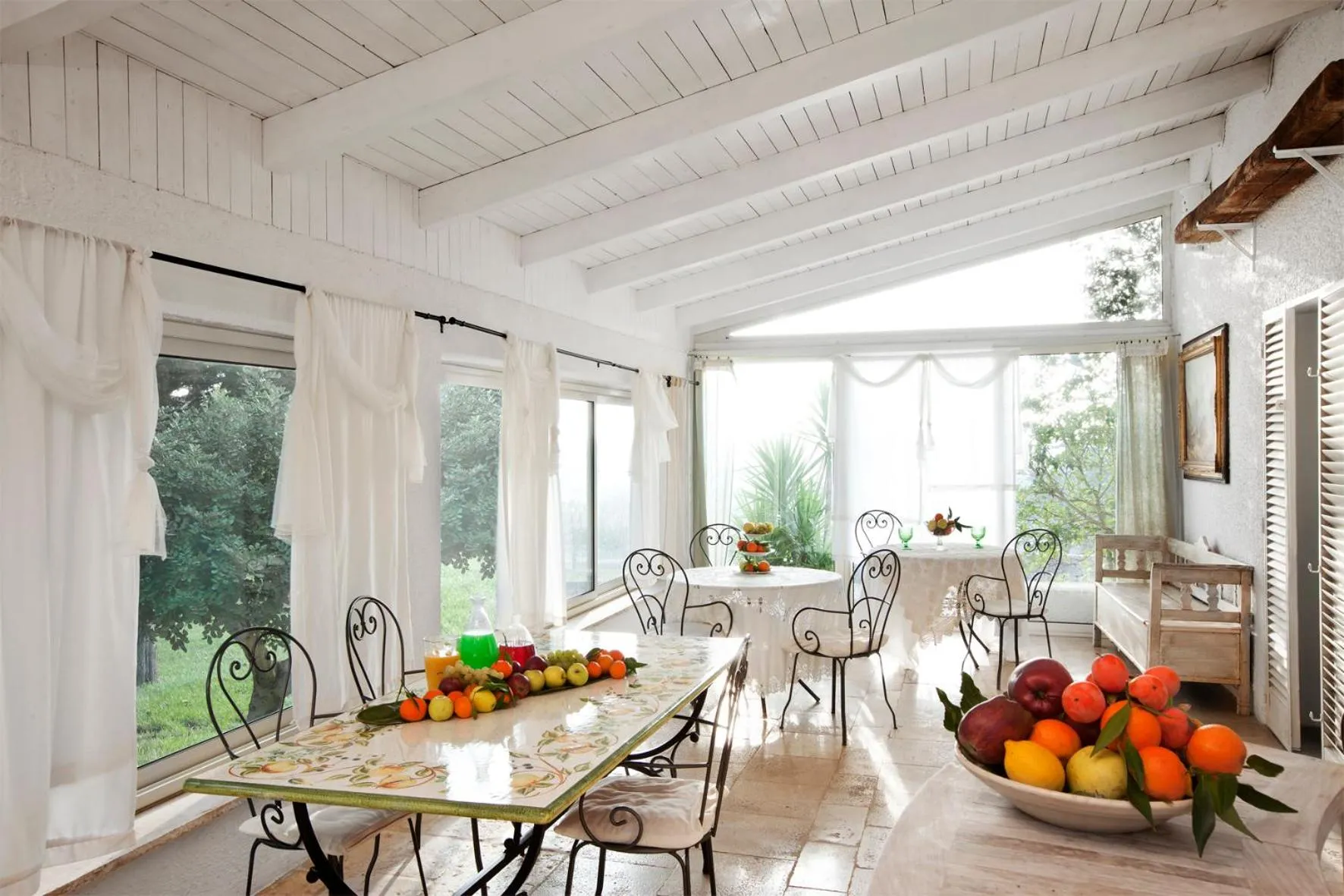 Communal lounge/ TV room in Trulli del Carmine