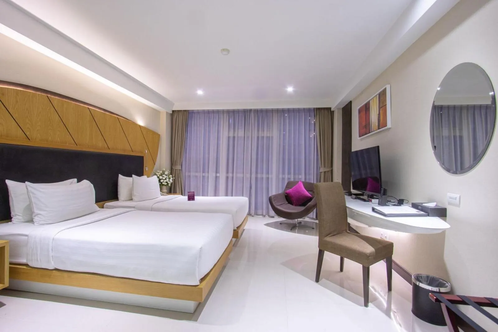 Photo of the whole room, Bed in Hotel Icon Bangkok Sukhumvit 2