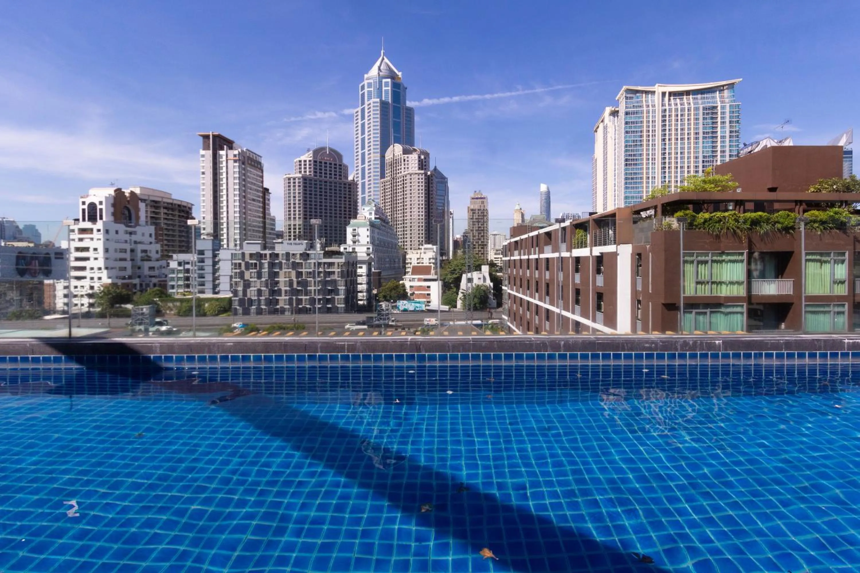 Swimming pool in Hotel Icon Bangkok Sukhumvit 2