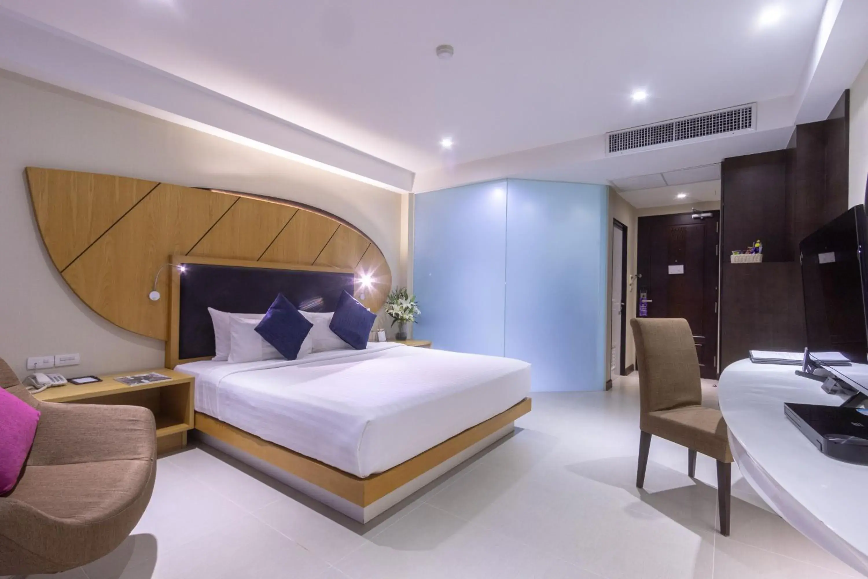 Iconic Double or Twin Room in Hotel Icon Bangkok Sukhumvit 2 Iconic Double or Twin Room in Hotel Icon Bangkok Sukhumvit 2