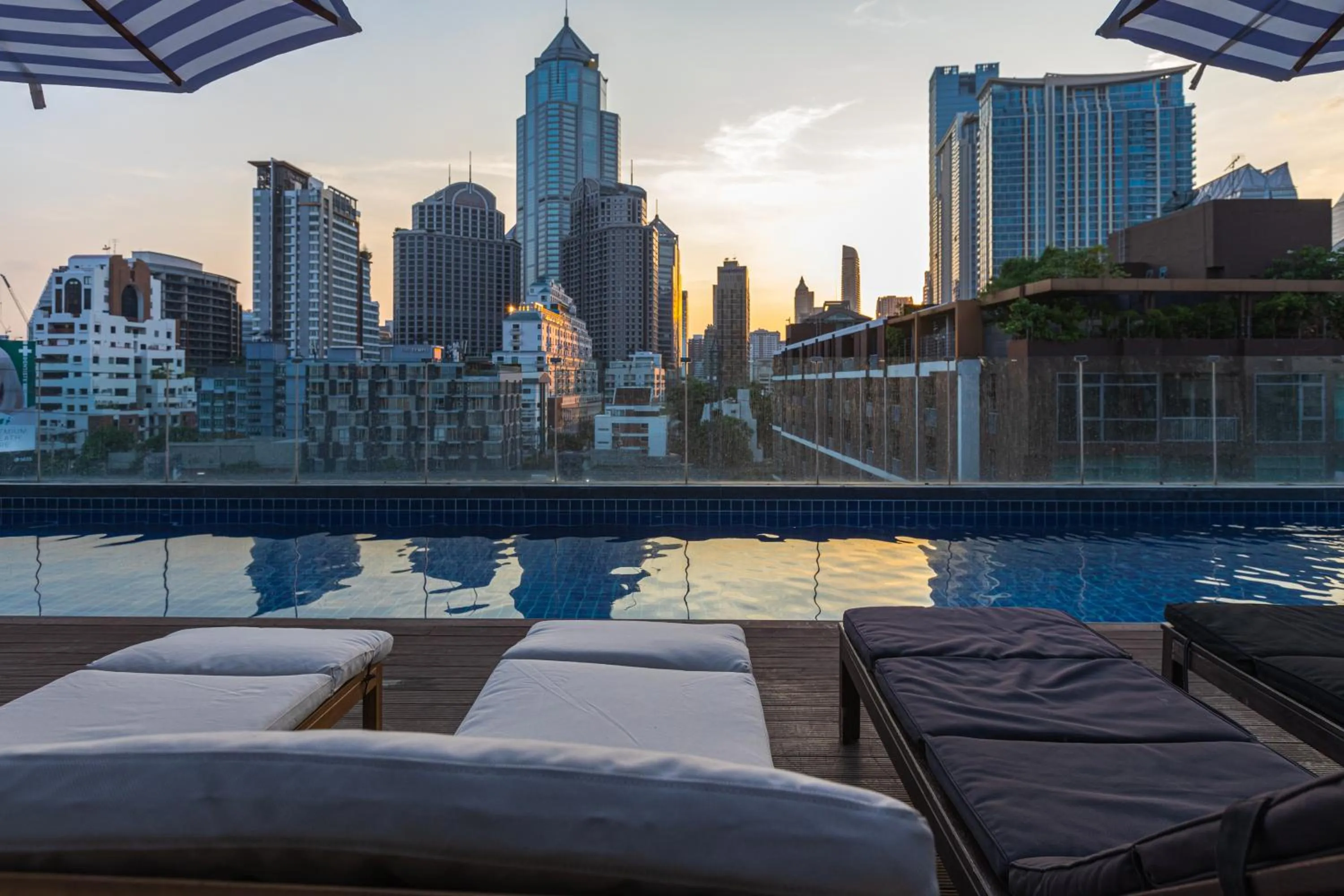 Swimming pool in Hotel Icon Bangkok Sukhumvit 2