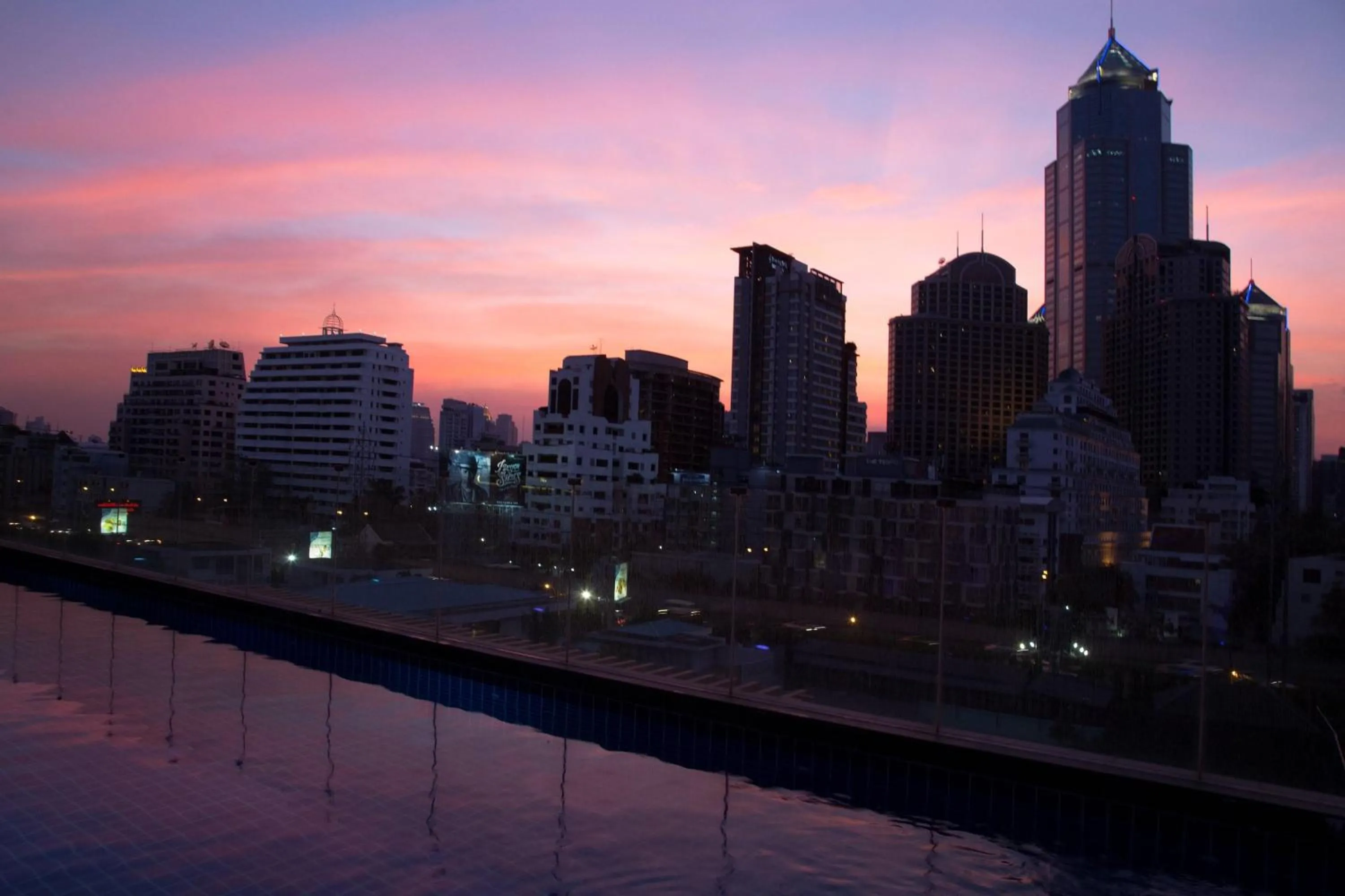 Text overlay in Hotel Icon Bangkok Sukhumvit 2