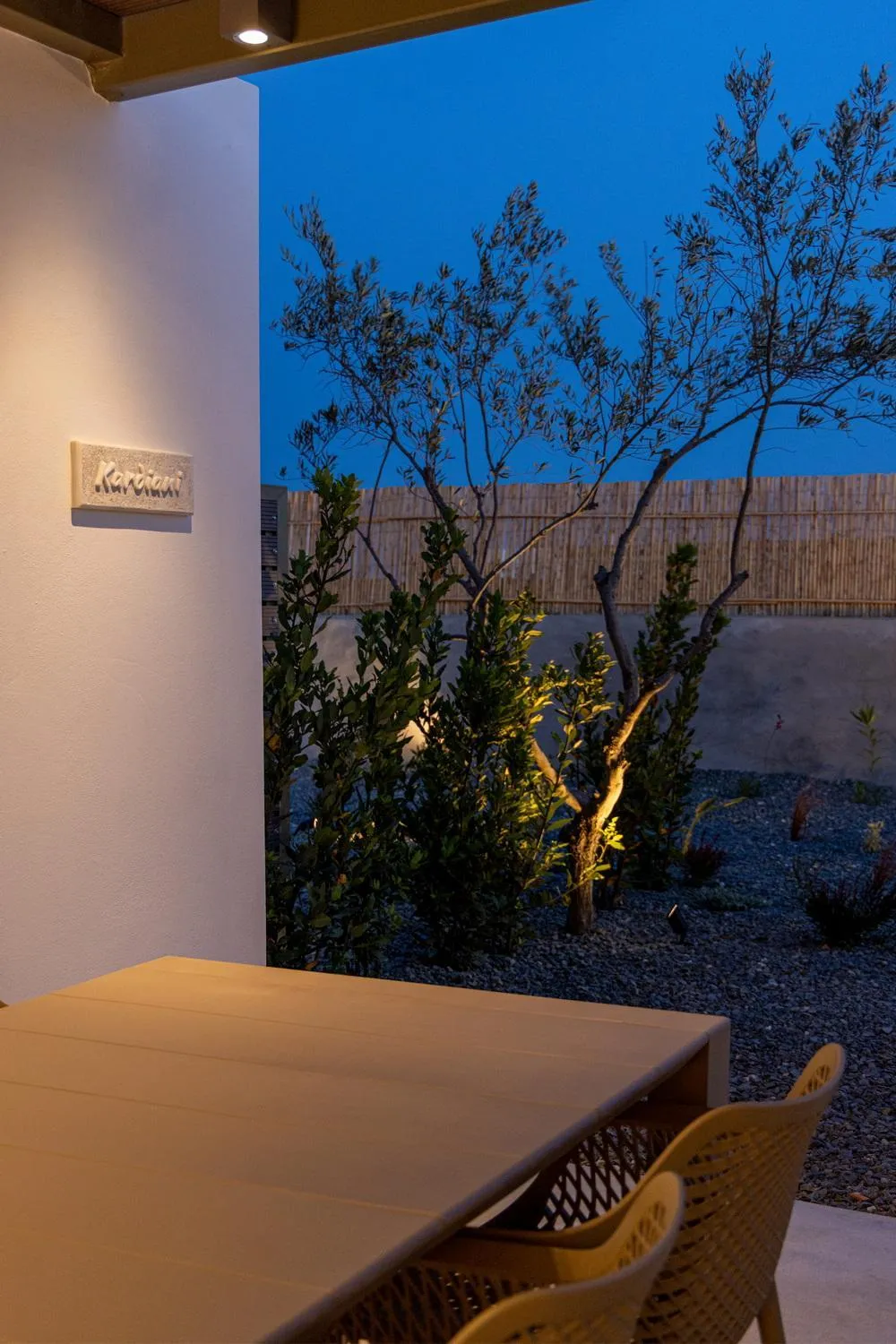 Patio in White Holidays Project