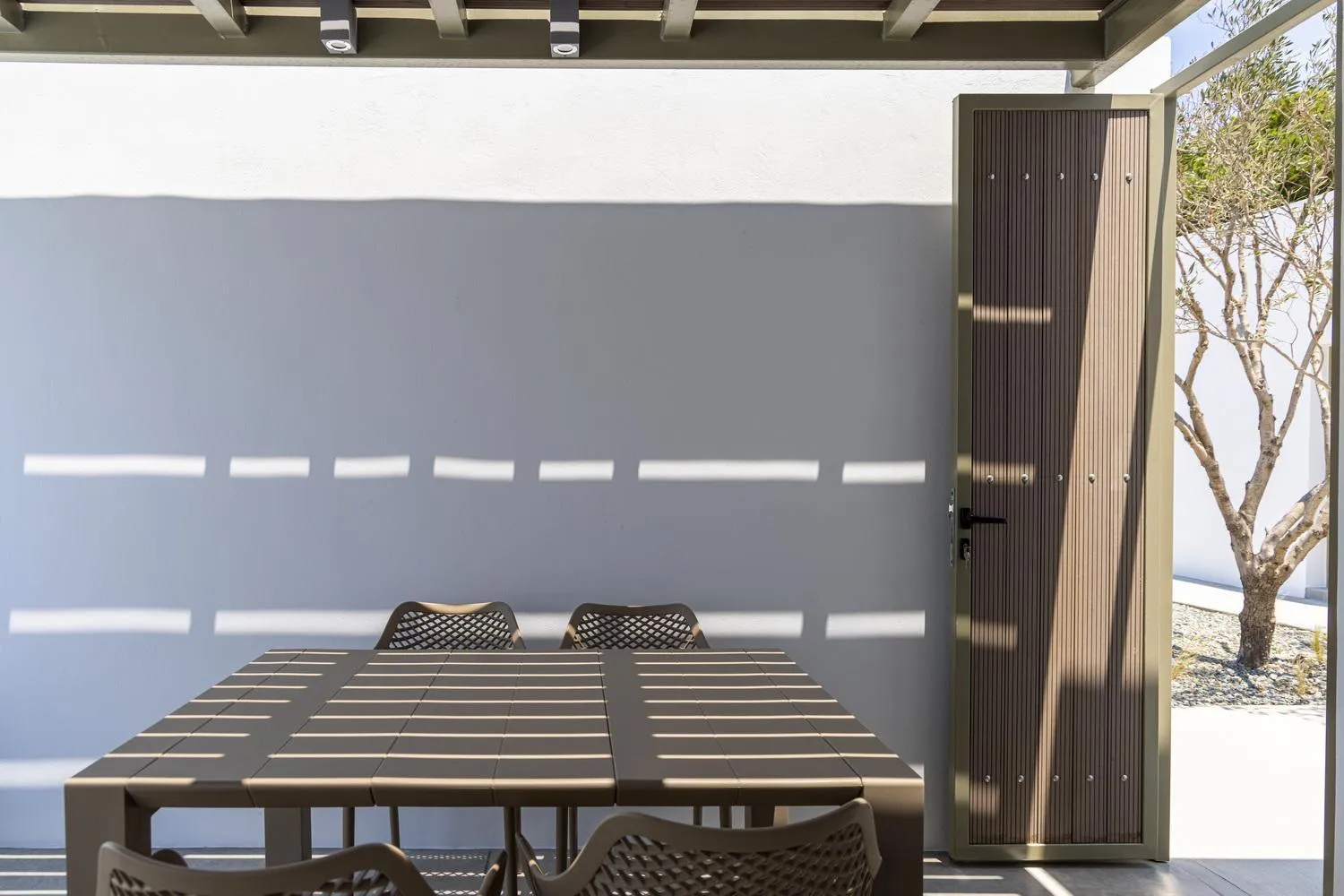 Seating area in White Holidays Project