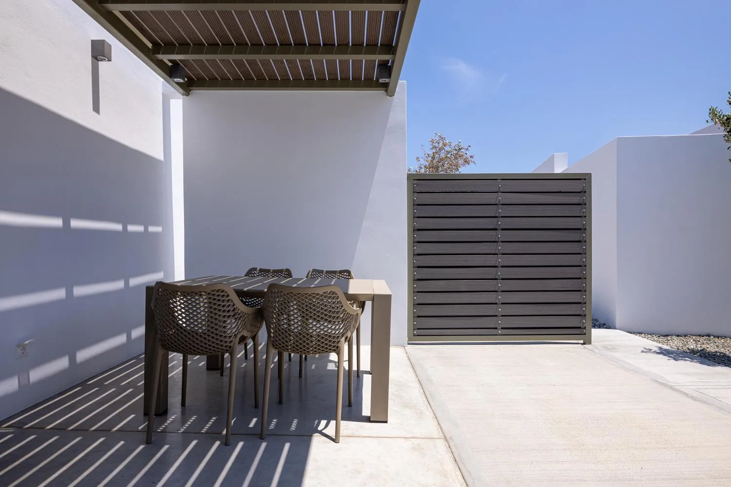 Patio in White Holidays Project