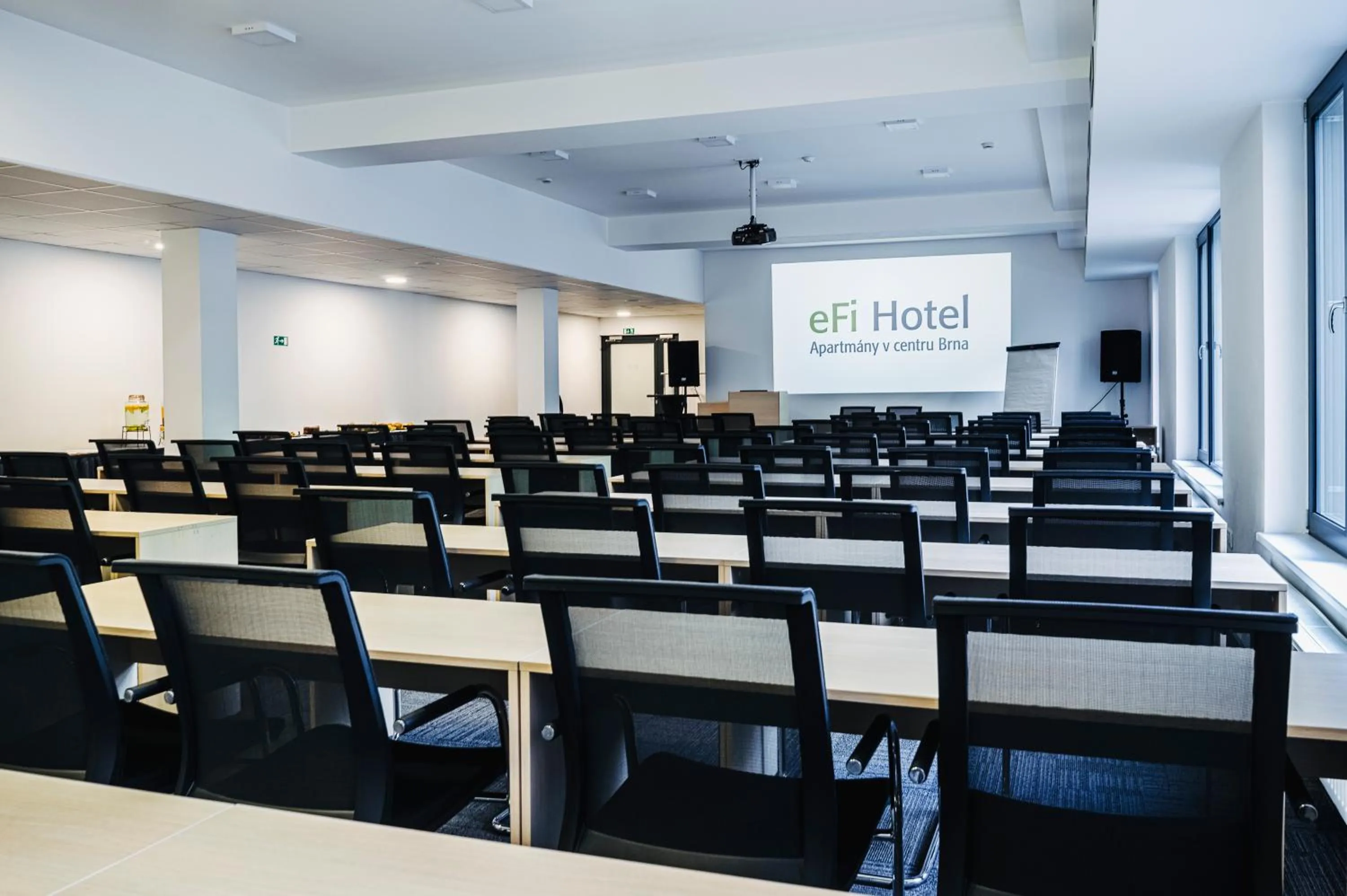 Meeting/conference room in eFi Palace Hotel