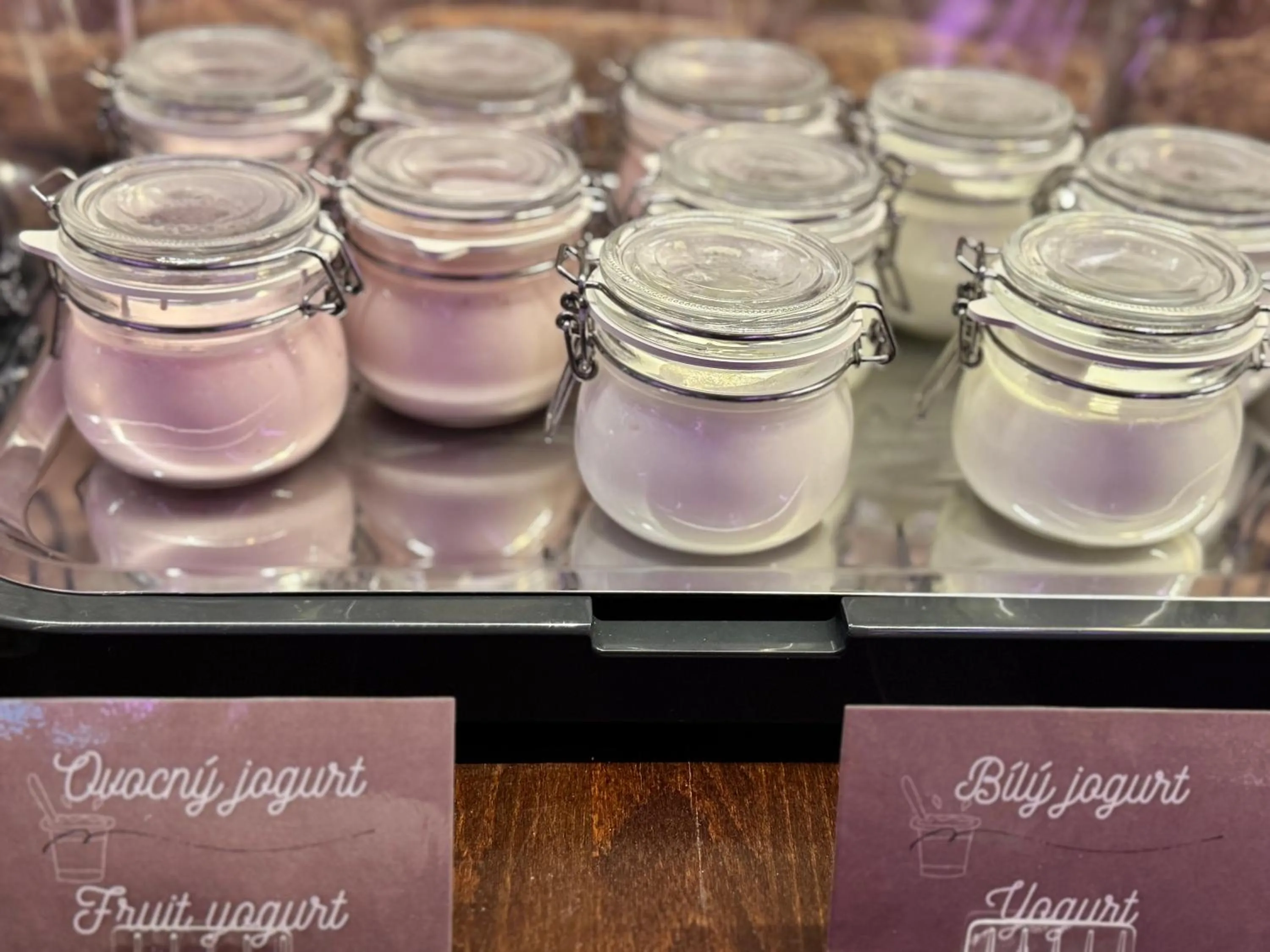 Breakfast in eFi Palace Hotel