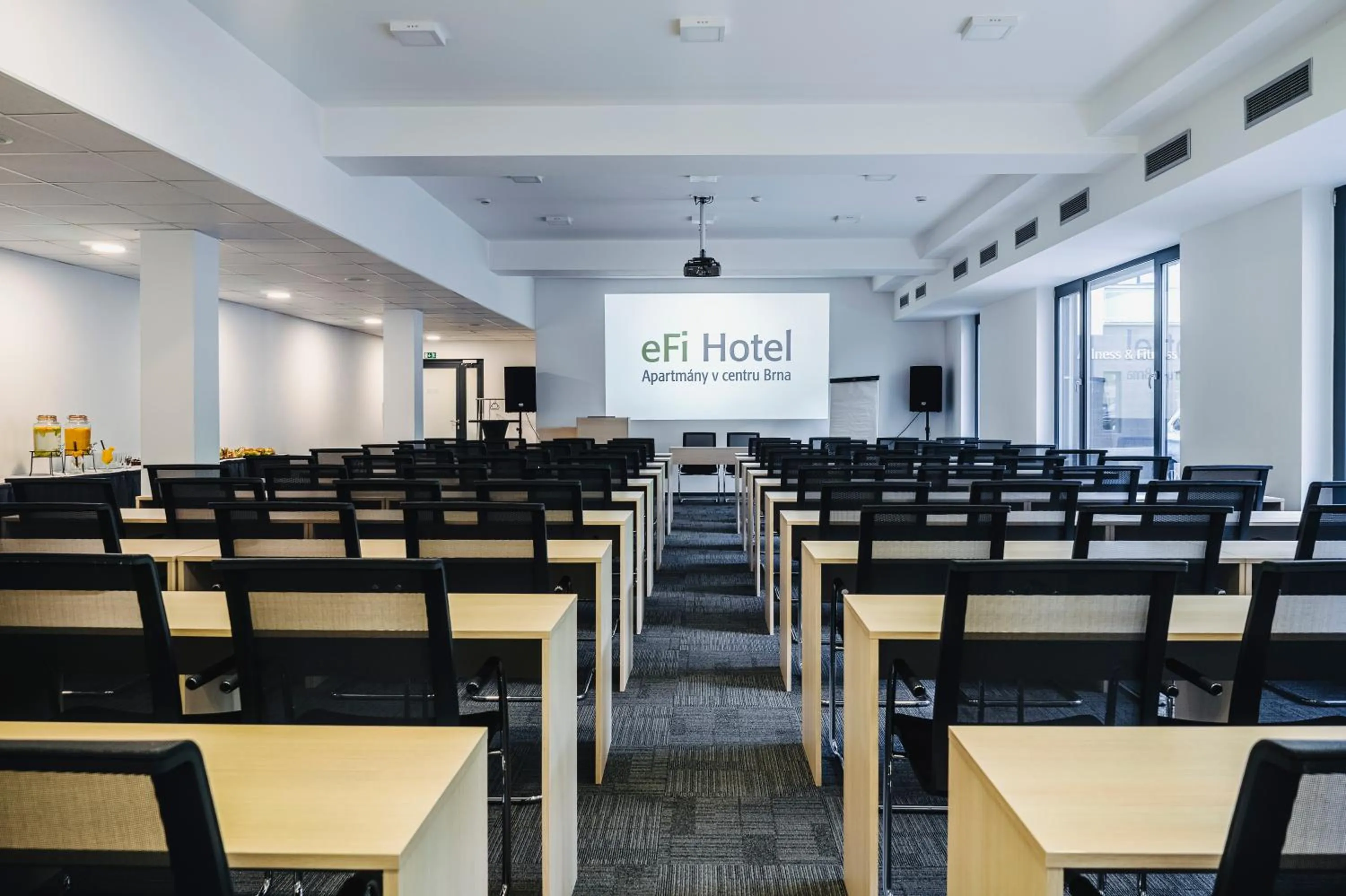 Meeting/conference room in eFi Palace Hotel