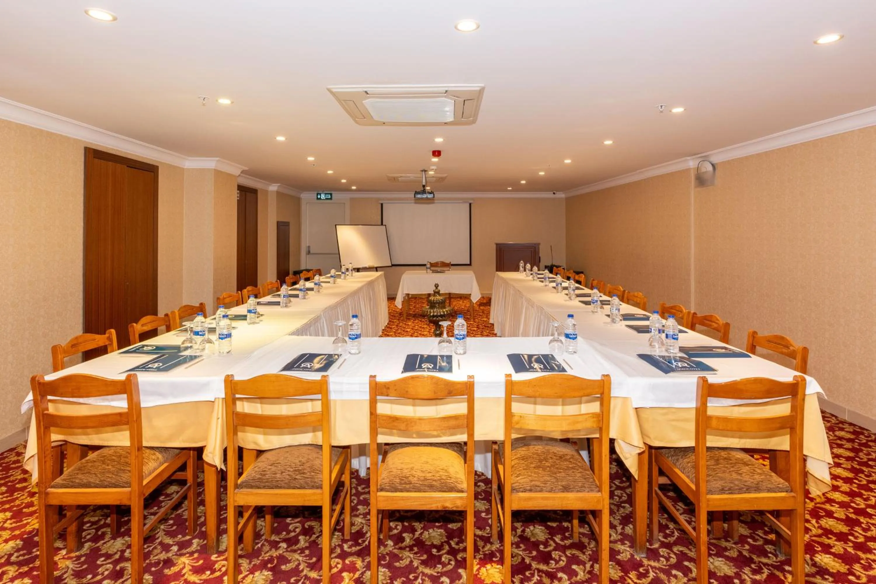 Meeting/conference room in Askoc Hotel & SPA