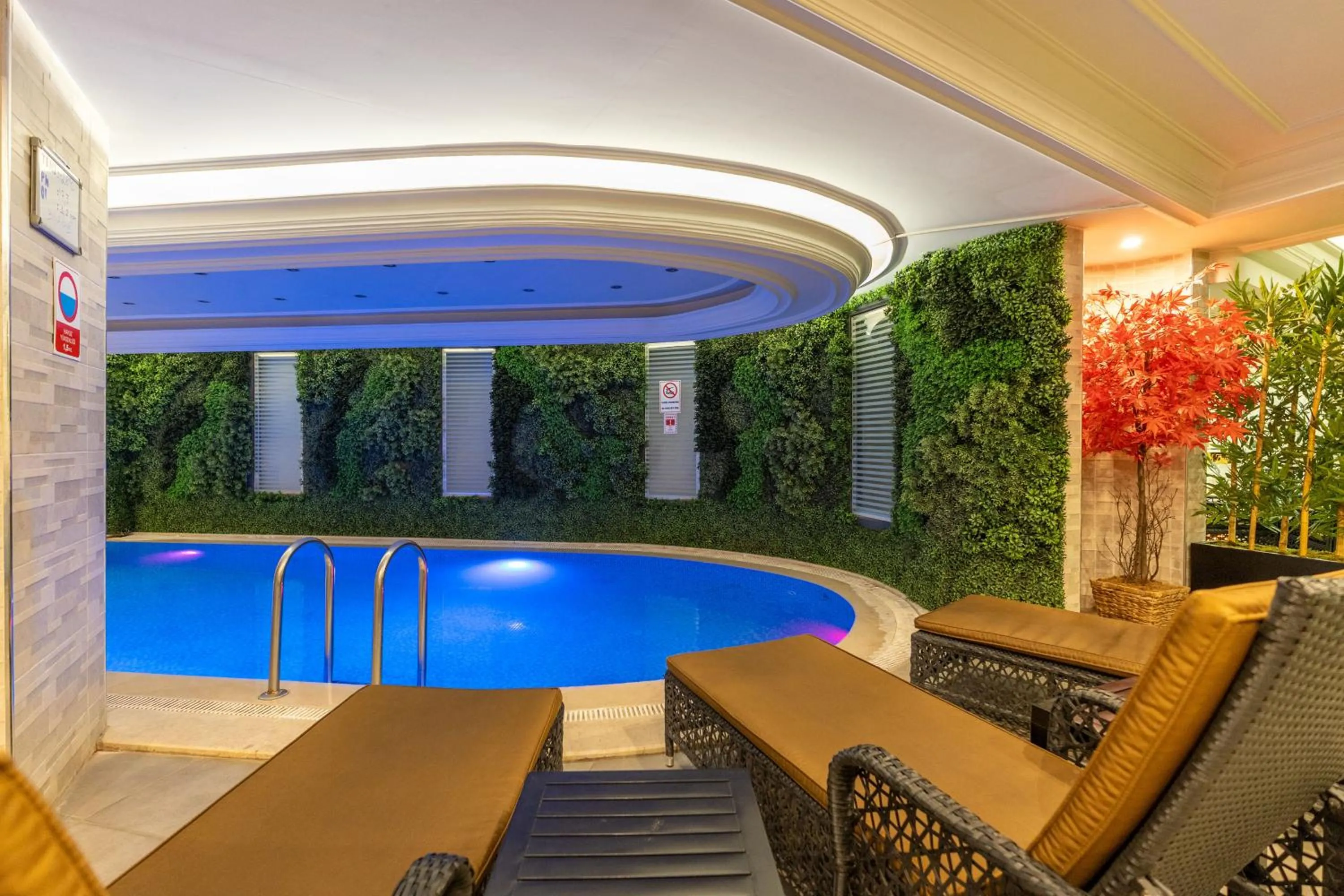 Swimming pool in Askoc Hotel & SPA