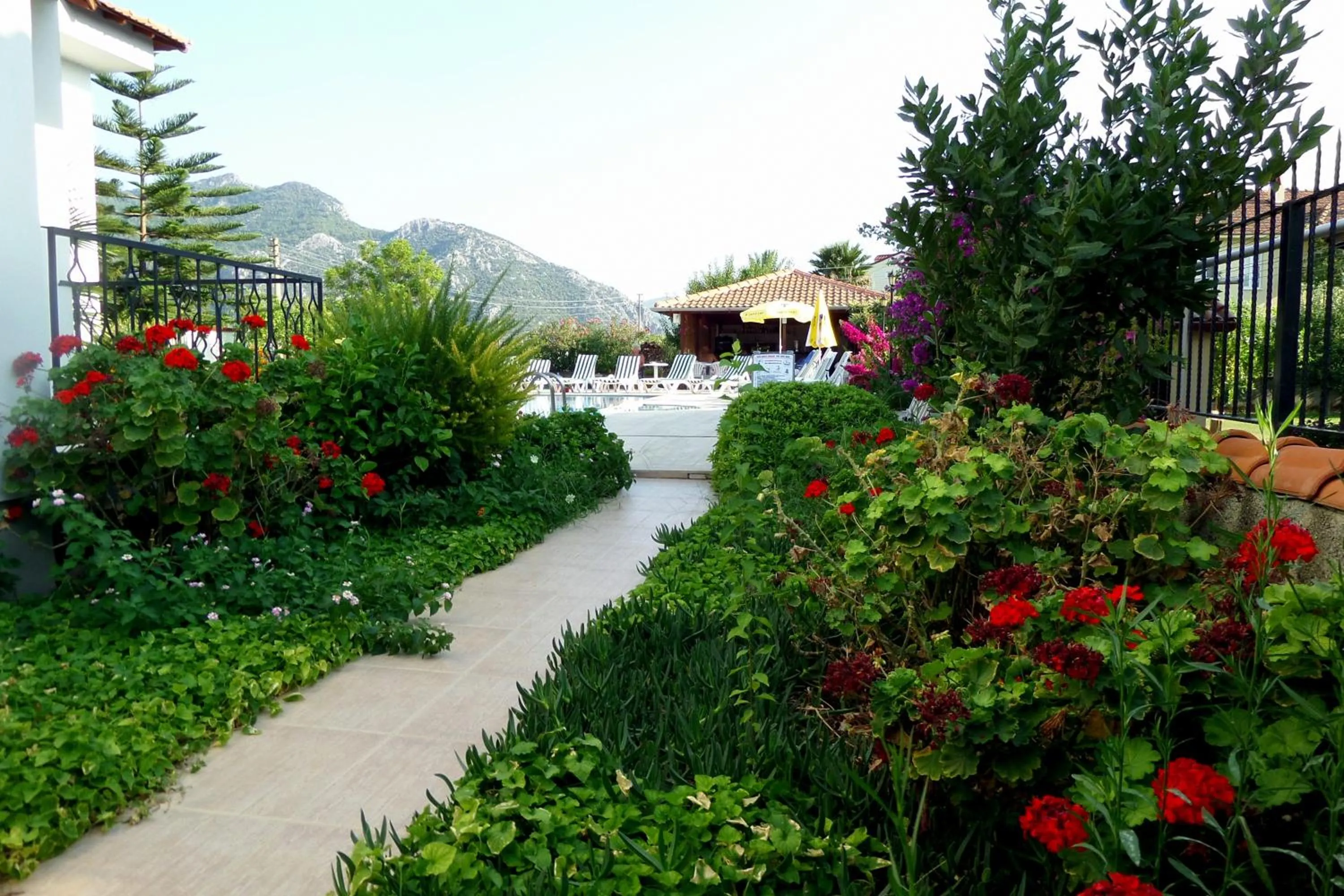 Facade/entrance in Yaprak Hotel