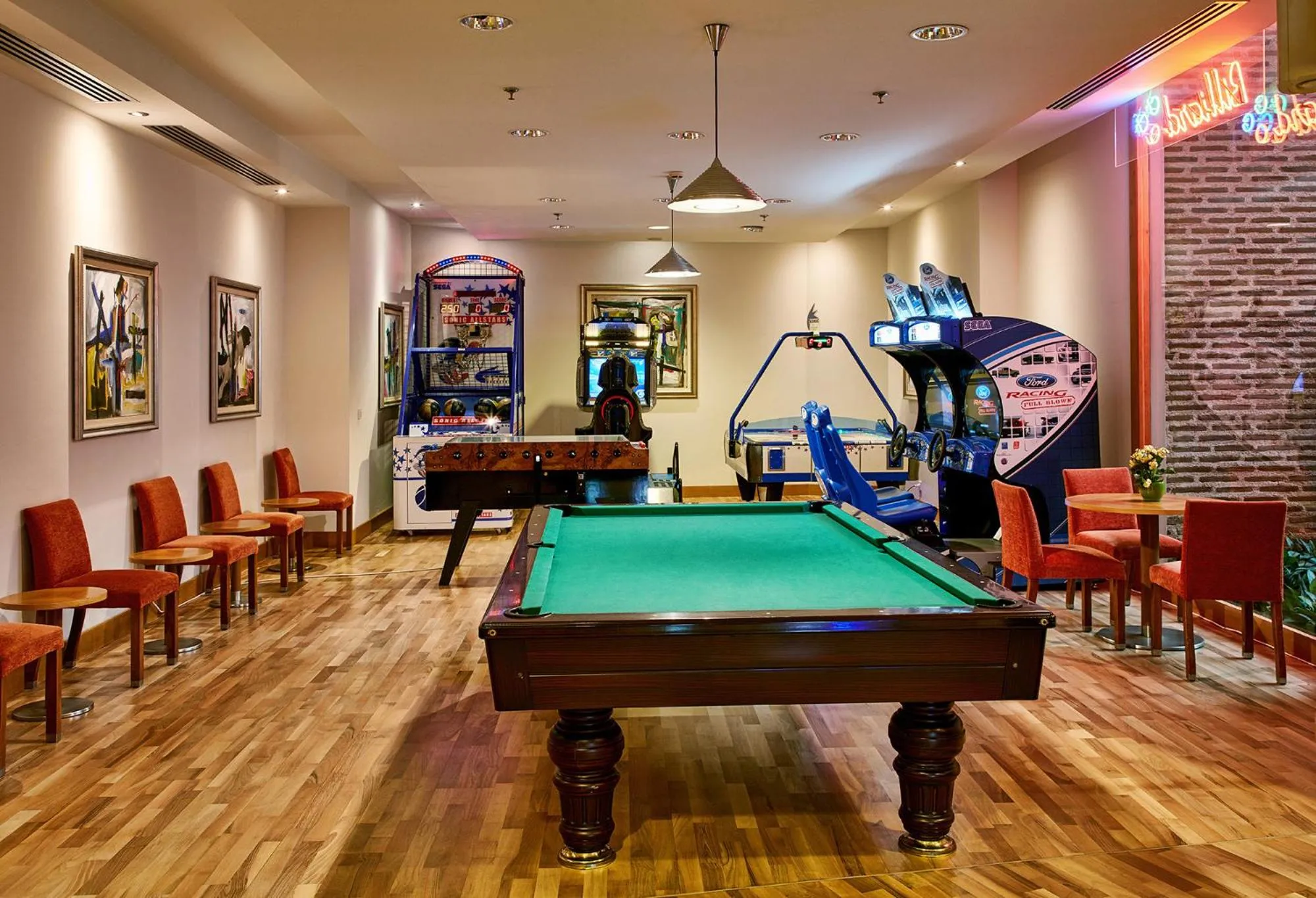 Billiard in Gloria Verde Resort