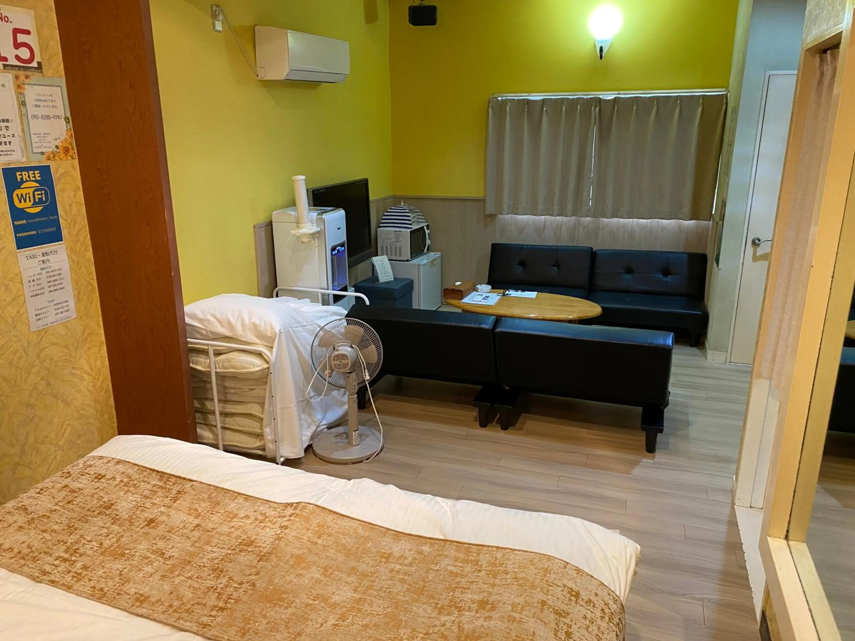 Bed in Hotel Lucia at Maebashi Akagi