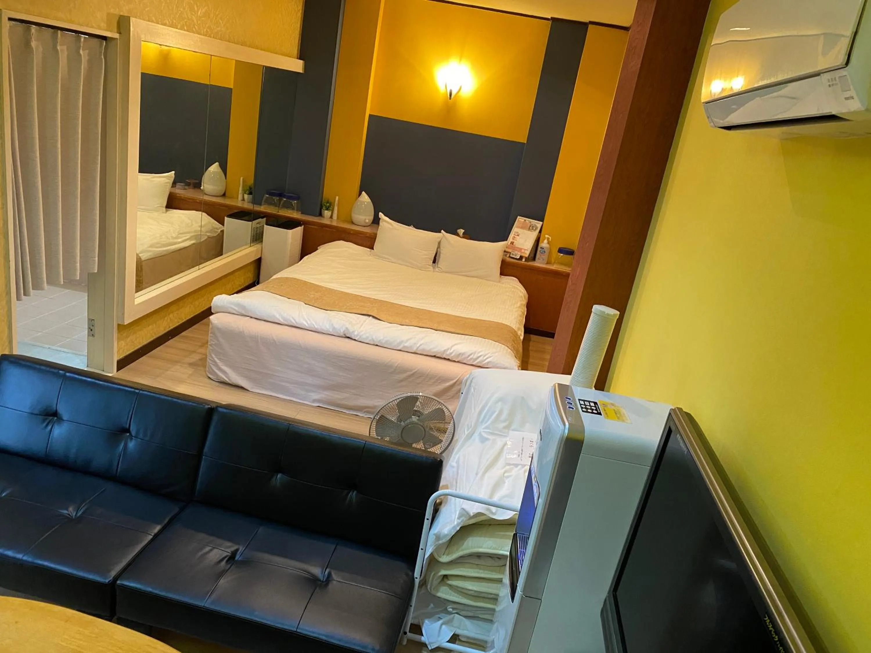 Bed in Hotel Lucia at Maebashi Akagi