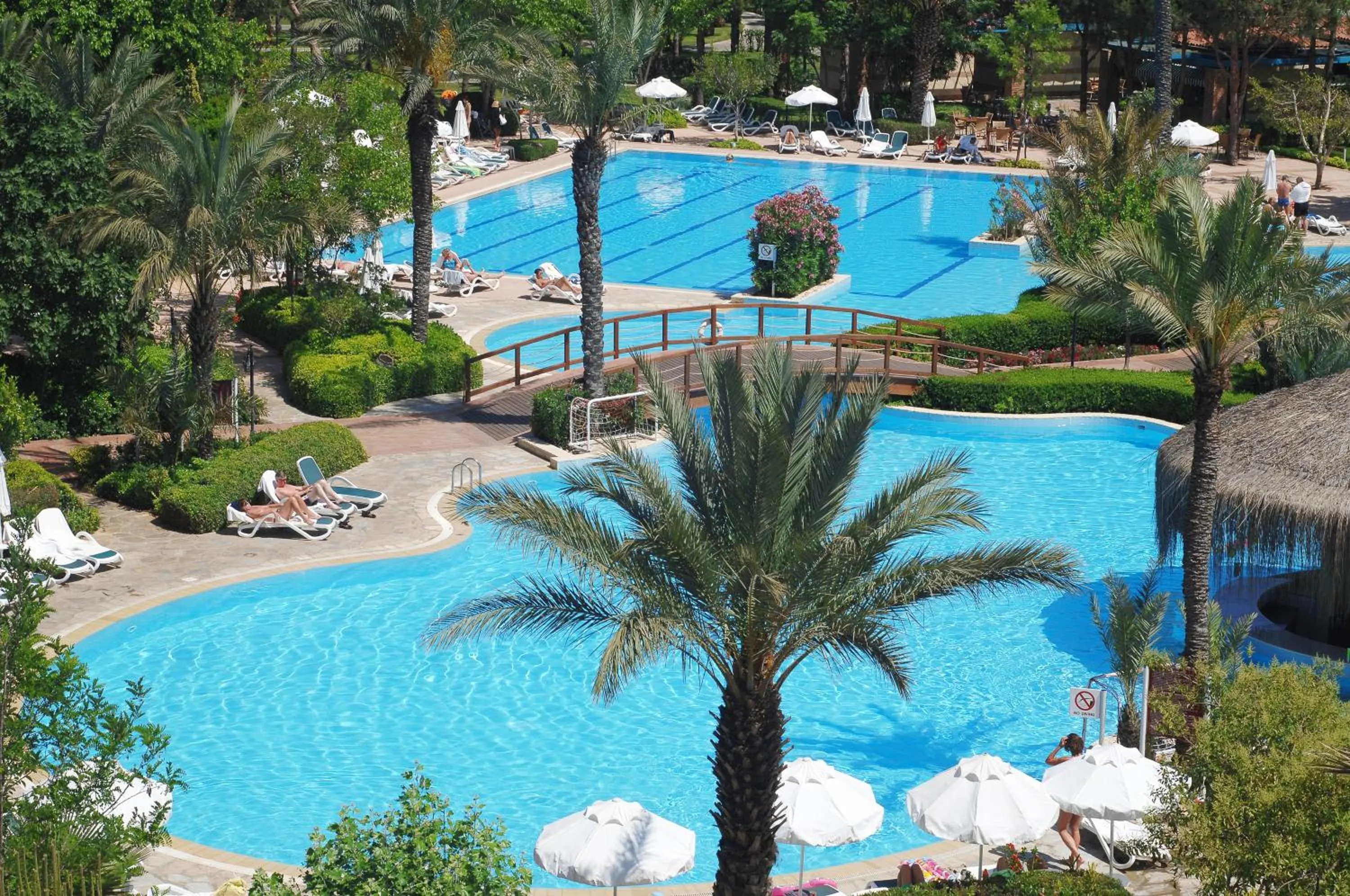 Swimming pool in Gloria Golf Resort
