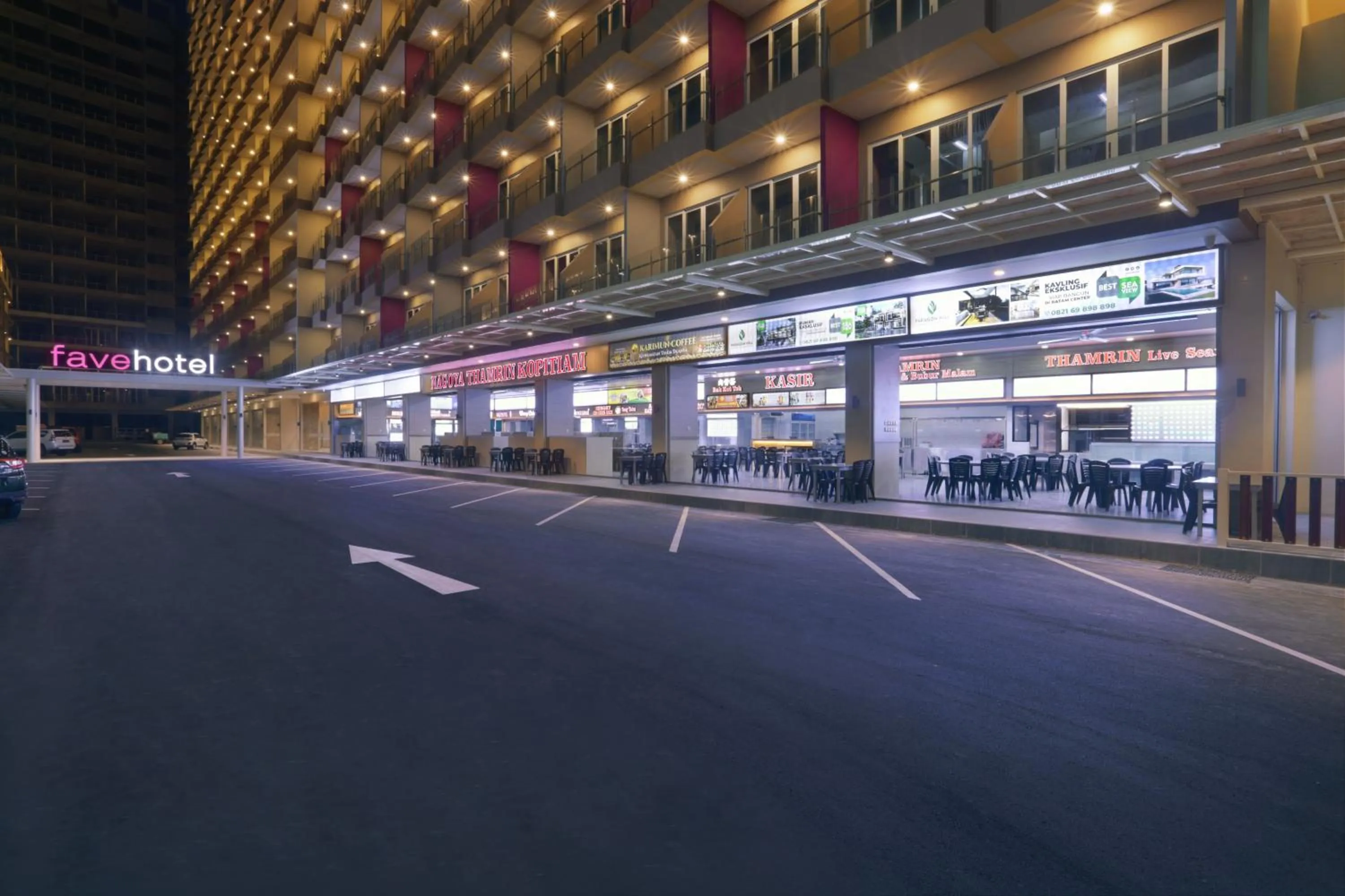 Property building in favehotel Nagoya - Batam