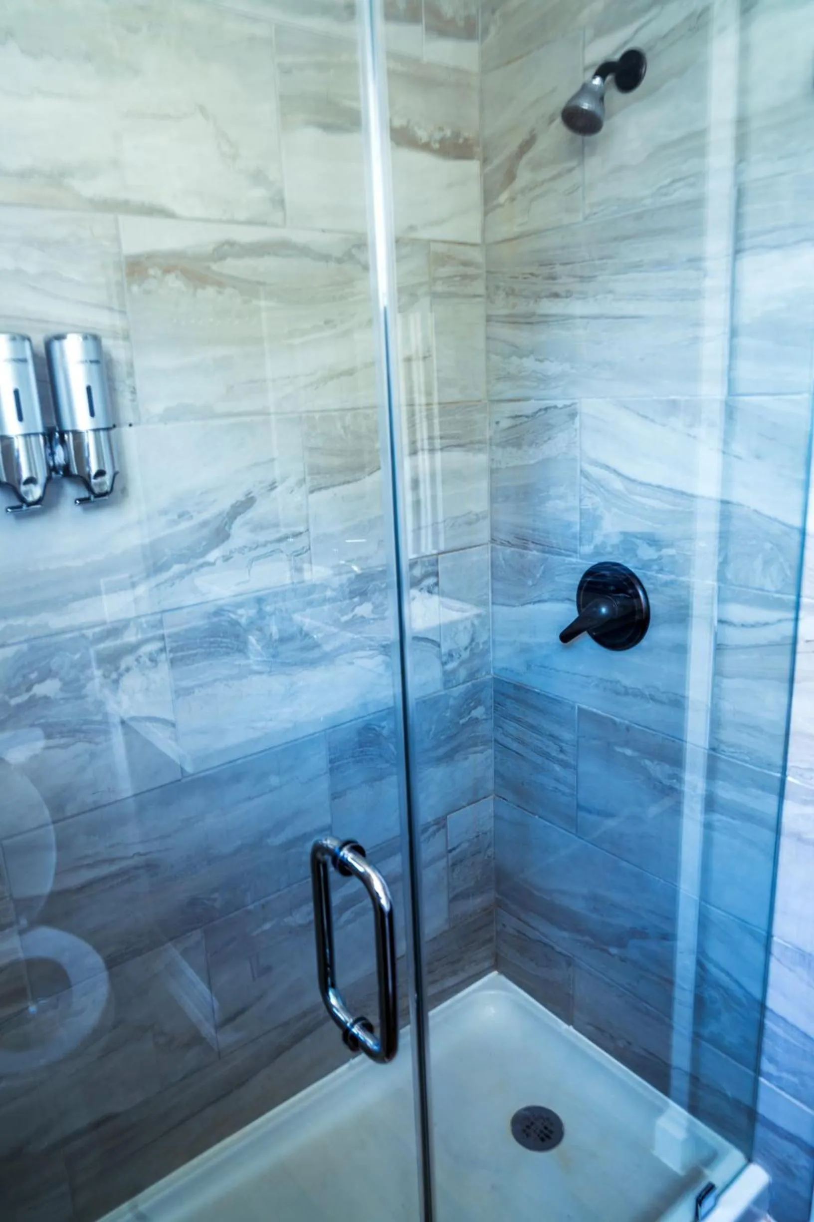 Bathroom in Private 3Br Gameroom Home In Houston - Sleeps 15 - 2705A