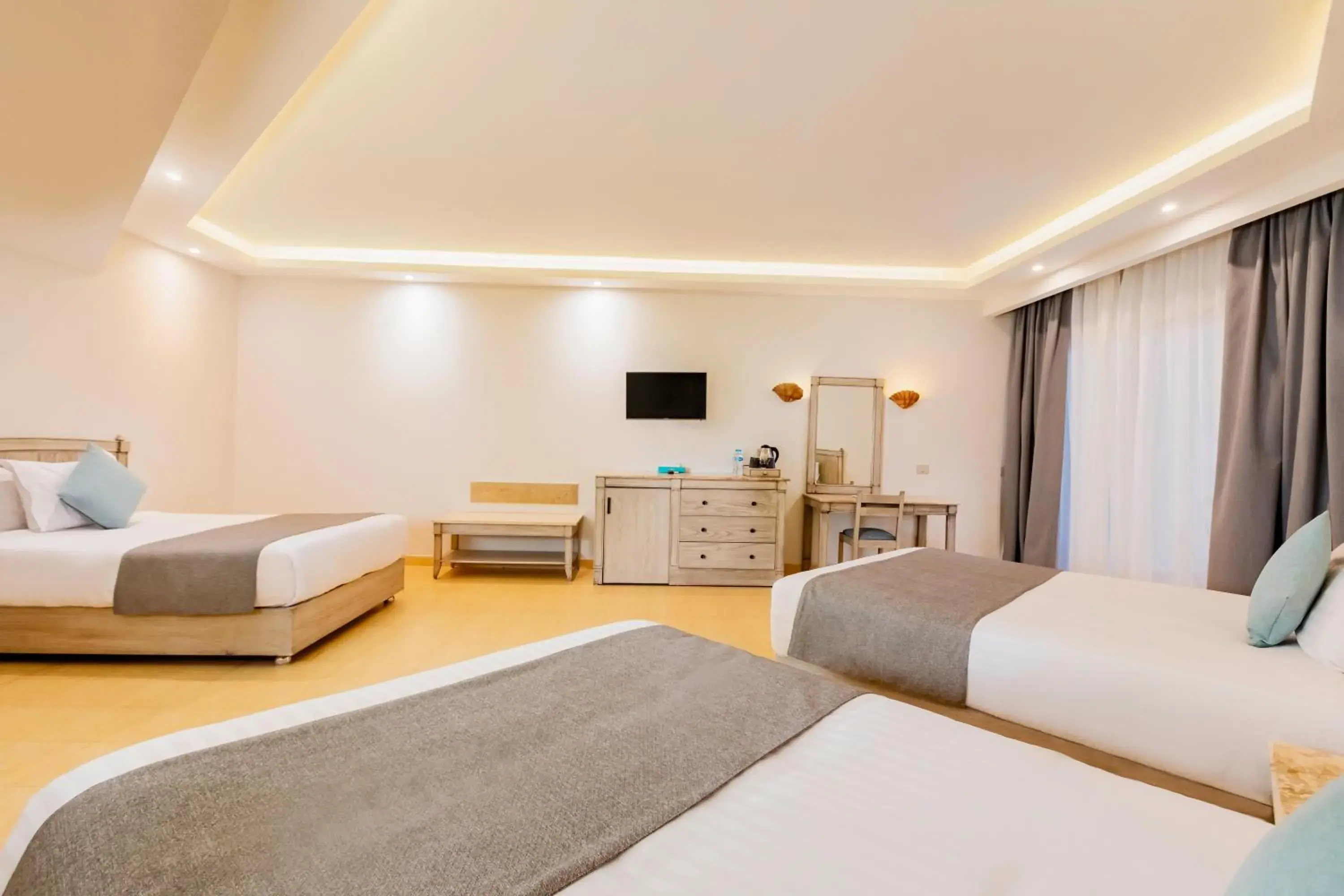 Mega Room in Sunrise Alma Bay Resort Mega Room in Sunrise Alma Bay Resort