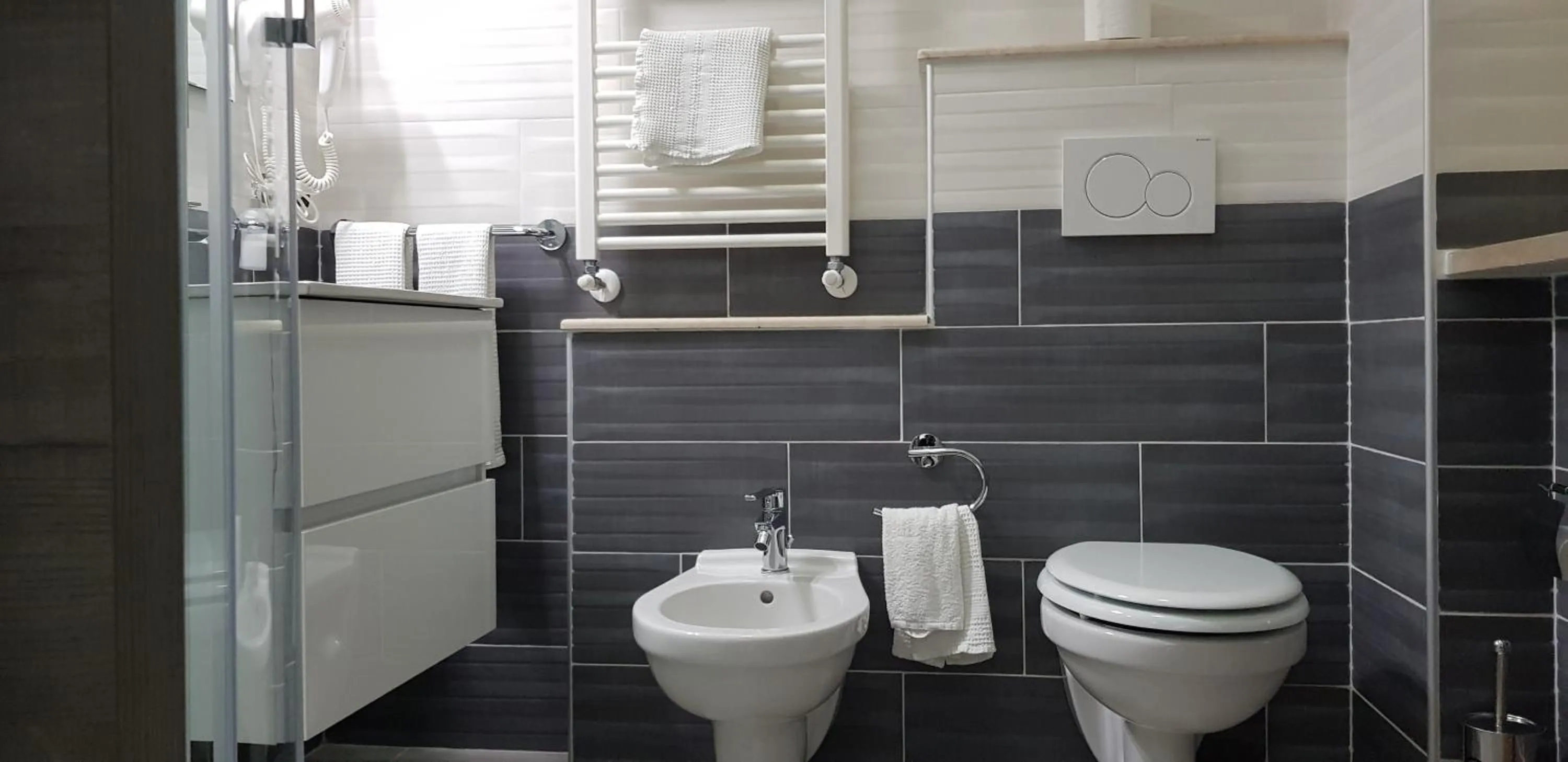 Toilet in Holiday B&B