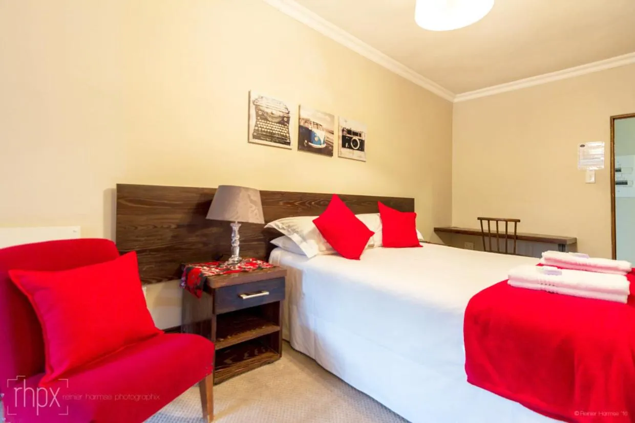Bed in OR Tambo Guest House