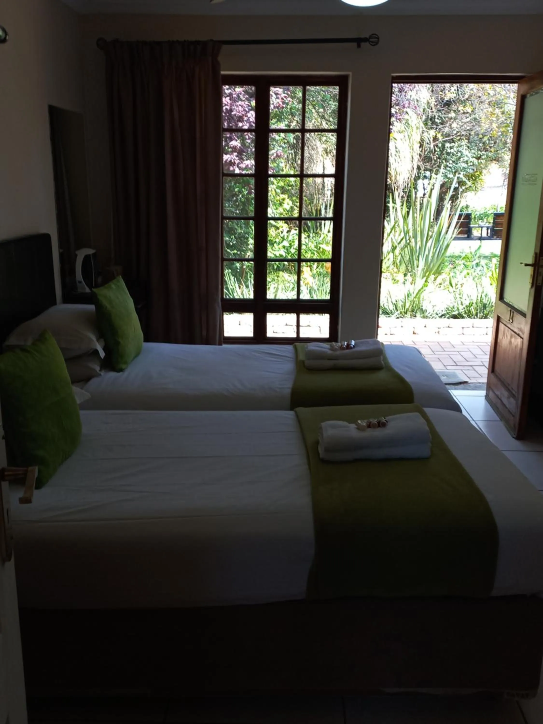 Bedroom, Bed in OR Tambo Guest House