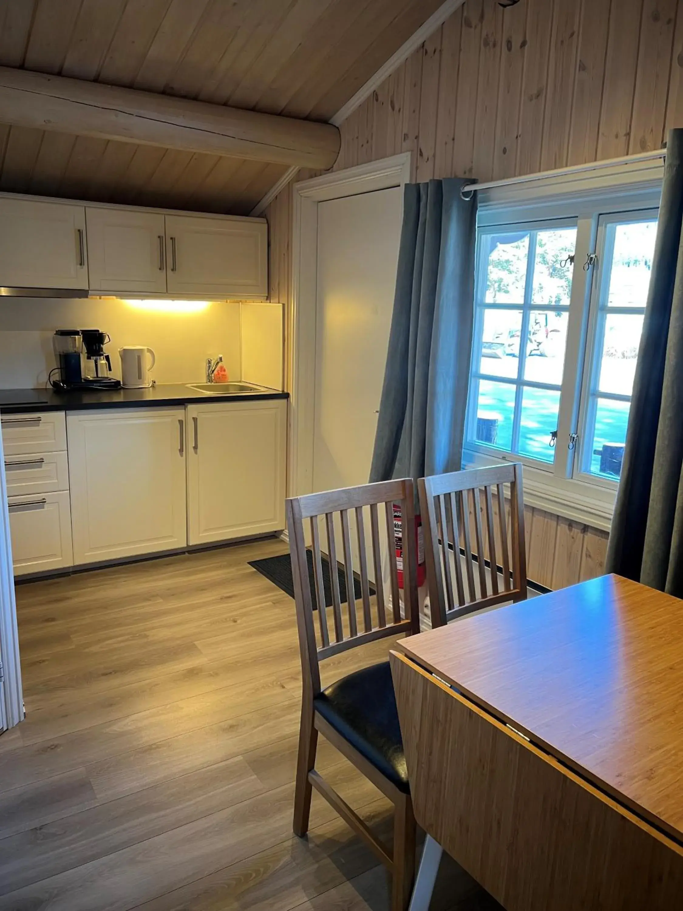 Economy Cottage with Shared Bathroom in Fagernes Camping Economy Cottage with Shared Bathroom in Fagernes Camping