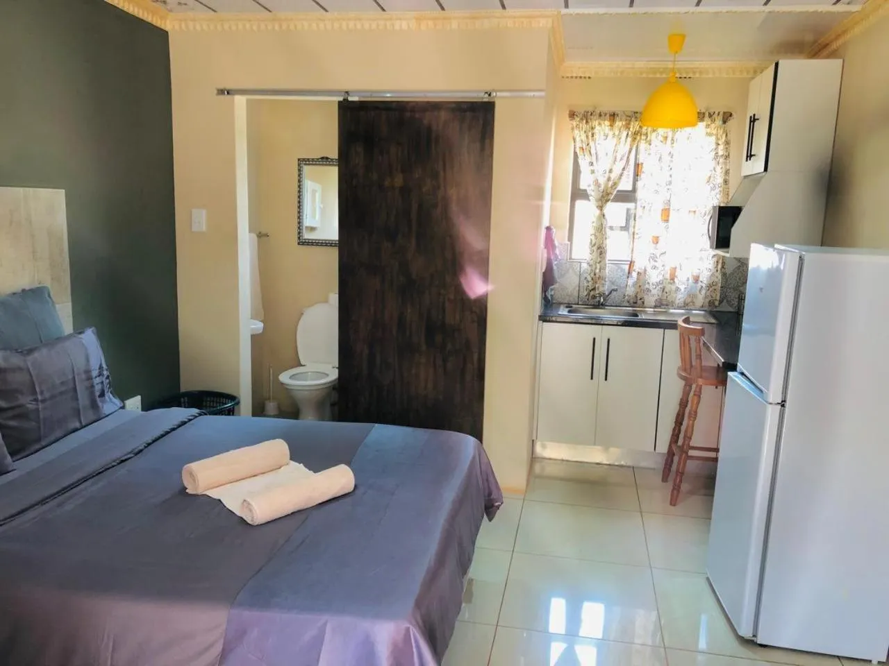 Photo of the whole room, Bed in Hluzu Guest House