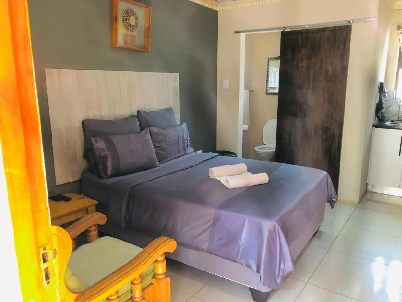 Budget Double Room in Hluzu Guest House Budget Double Room in Hluzu Guest House