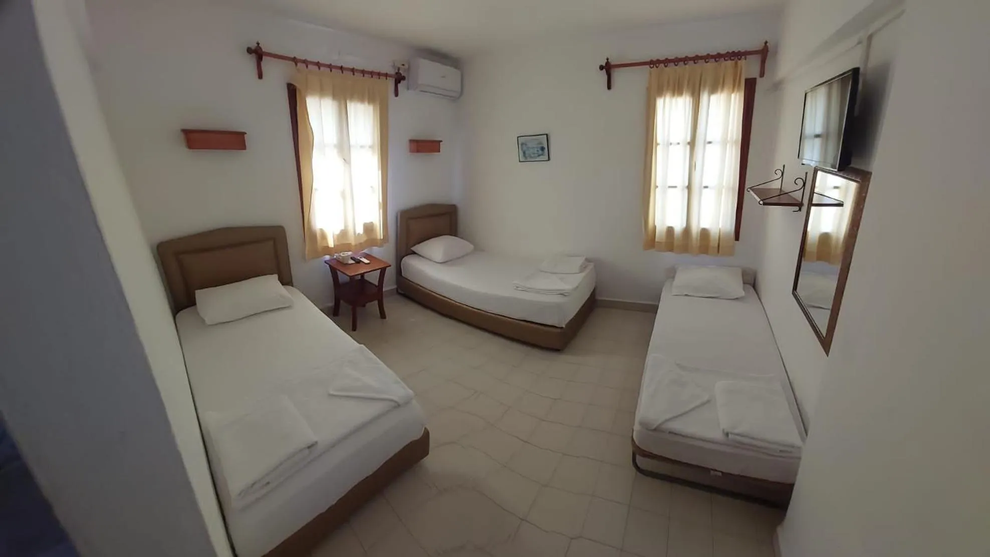 Bedroom, Bed in Hotel Gulec