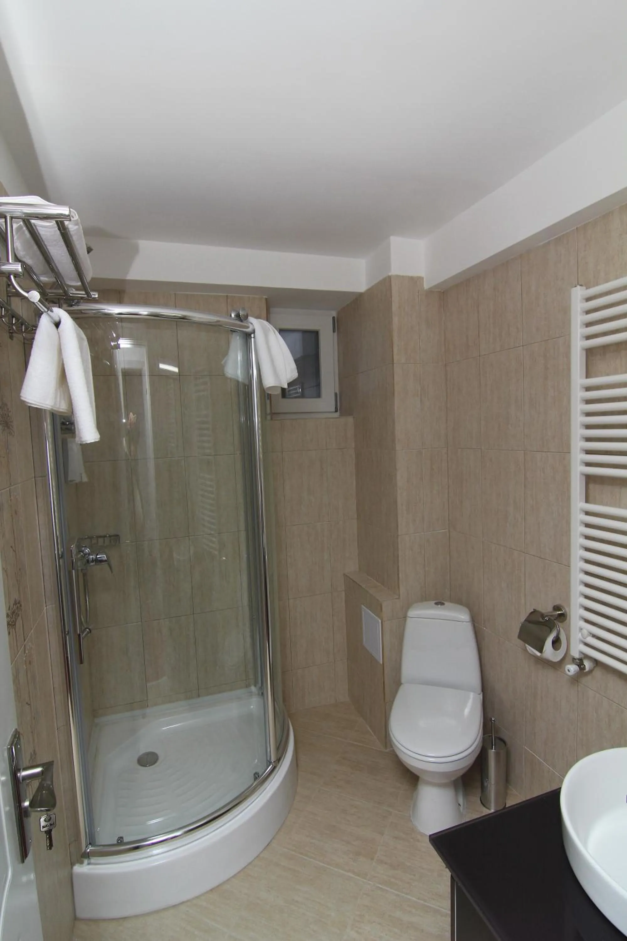Bathroom in Hotel Helin Central