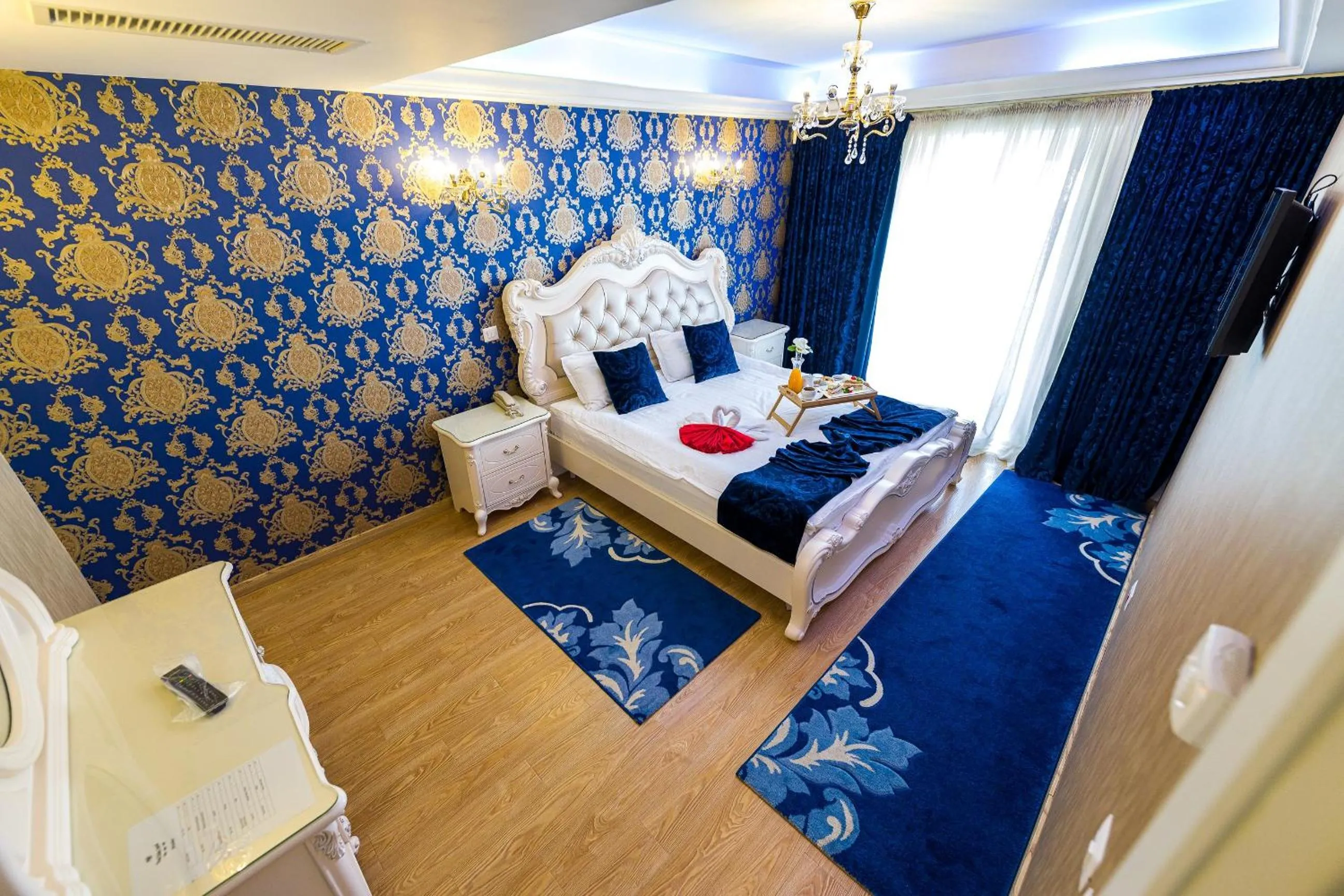 Bed in Hotel Helin Central