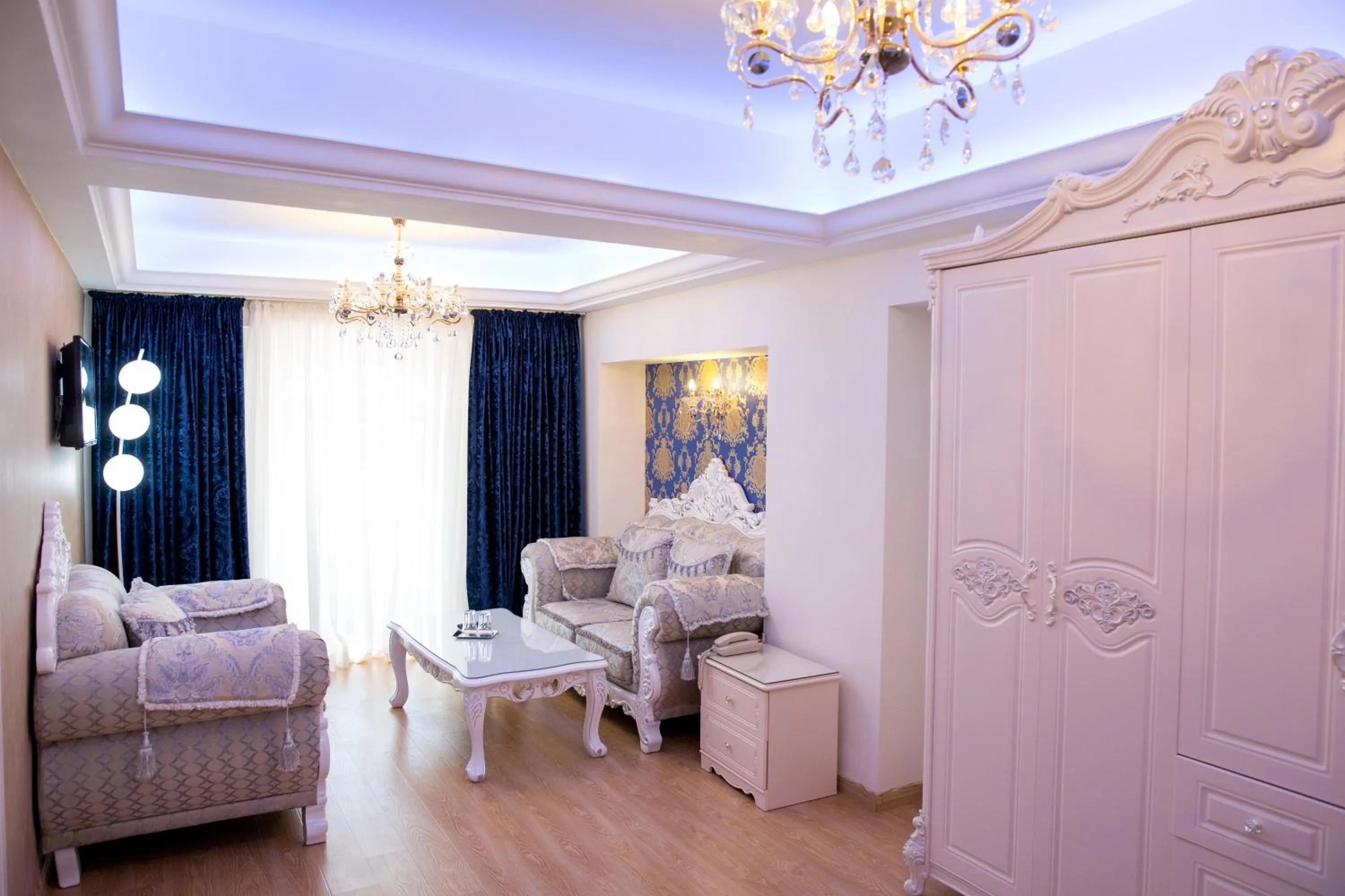 Other, Bed in Hotel Helin Central