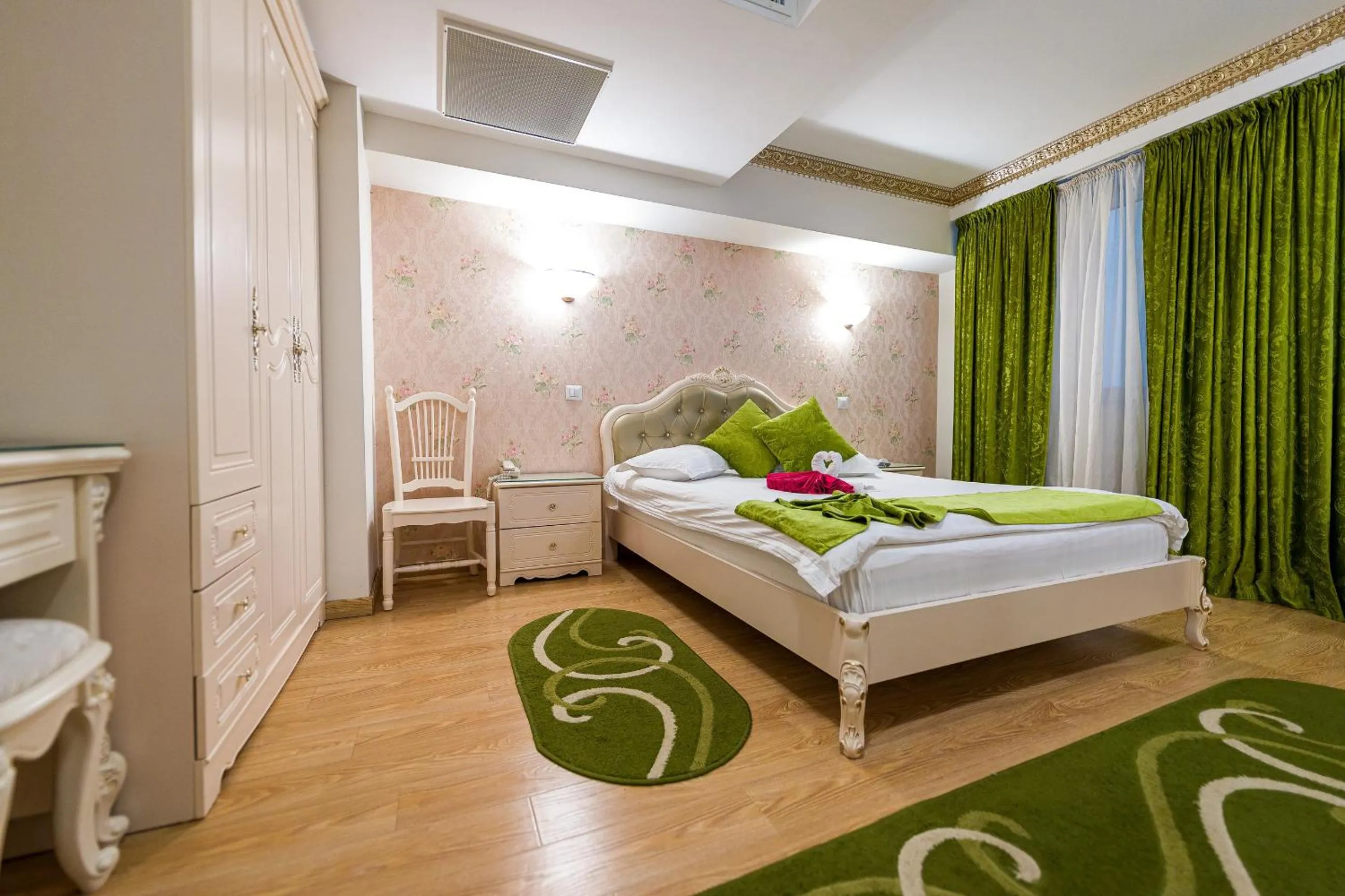 Bed in Hotel Helin Central