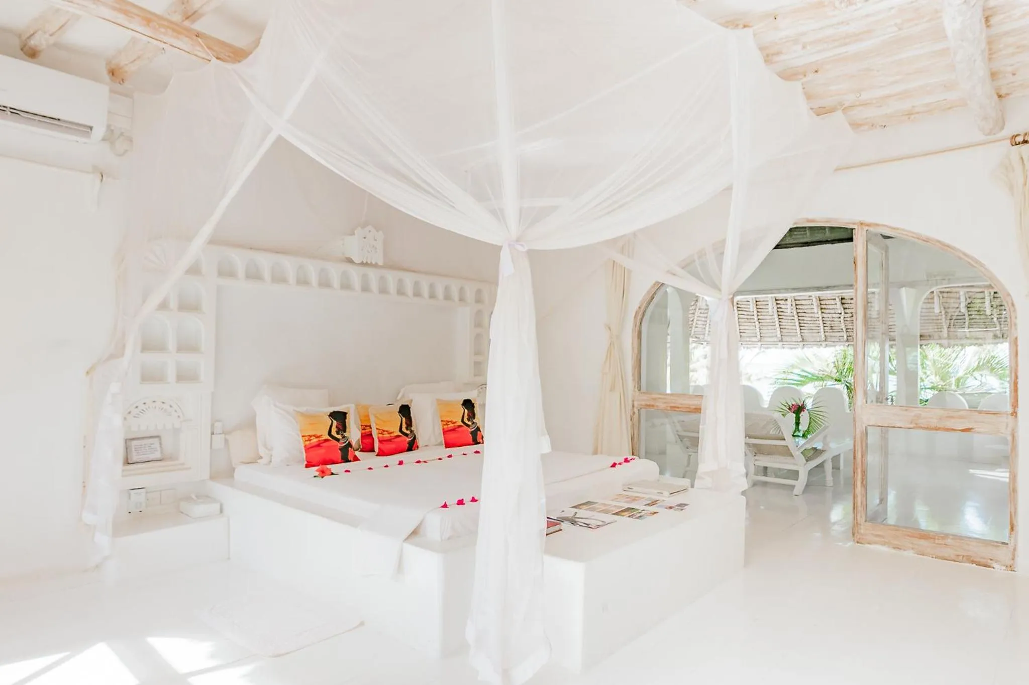 Seating area, Bed in Msambweni Beach House and Private Villas