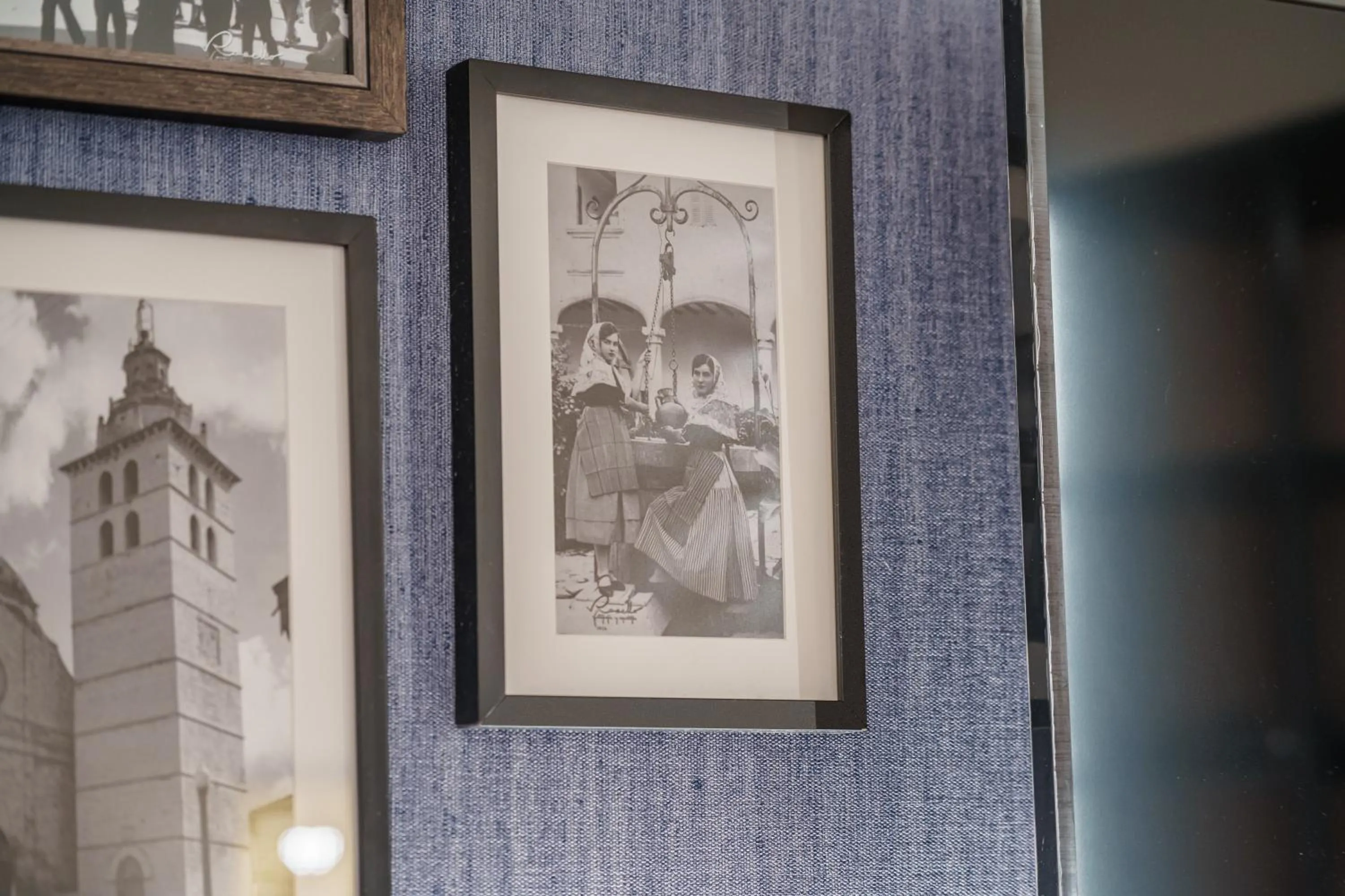 Decorative detail in Can Guixe - Turismo de Interior