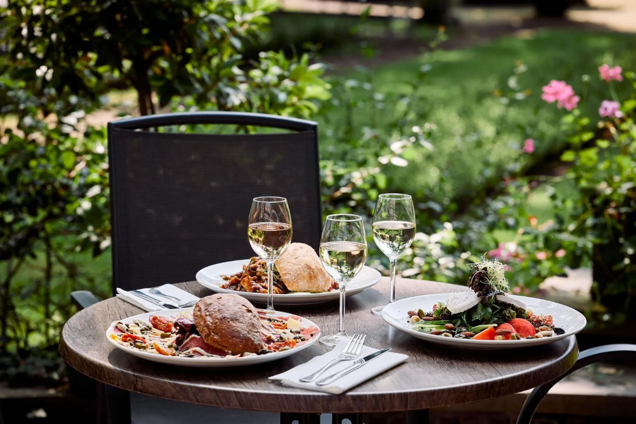 Restaurant/places to eat in Landgoed Ehzerwold