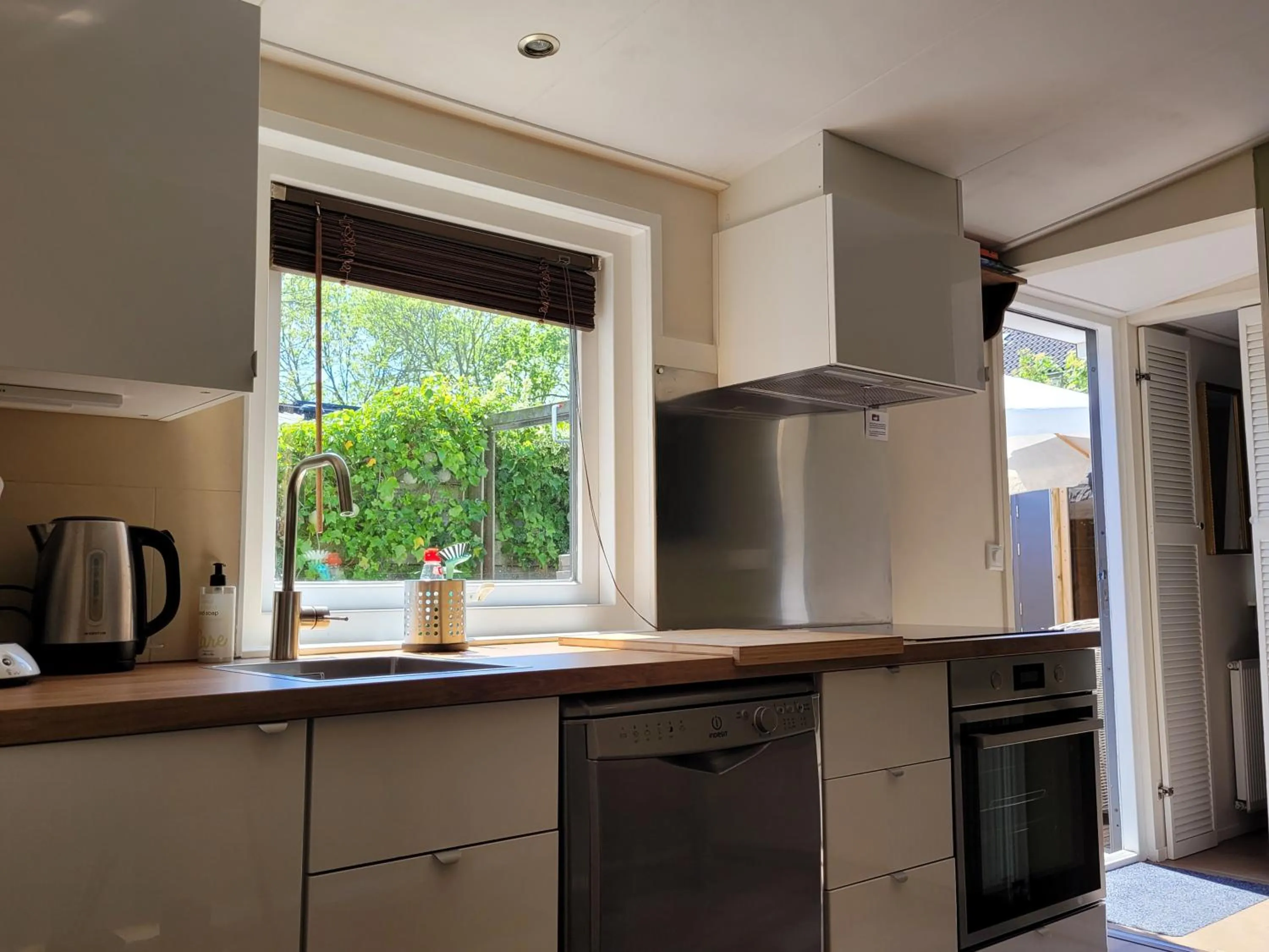 Kitchen or kitchenette in Sleep Well Ness Domburg