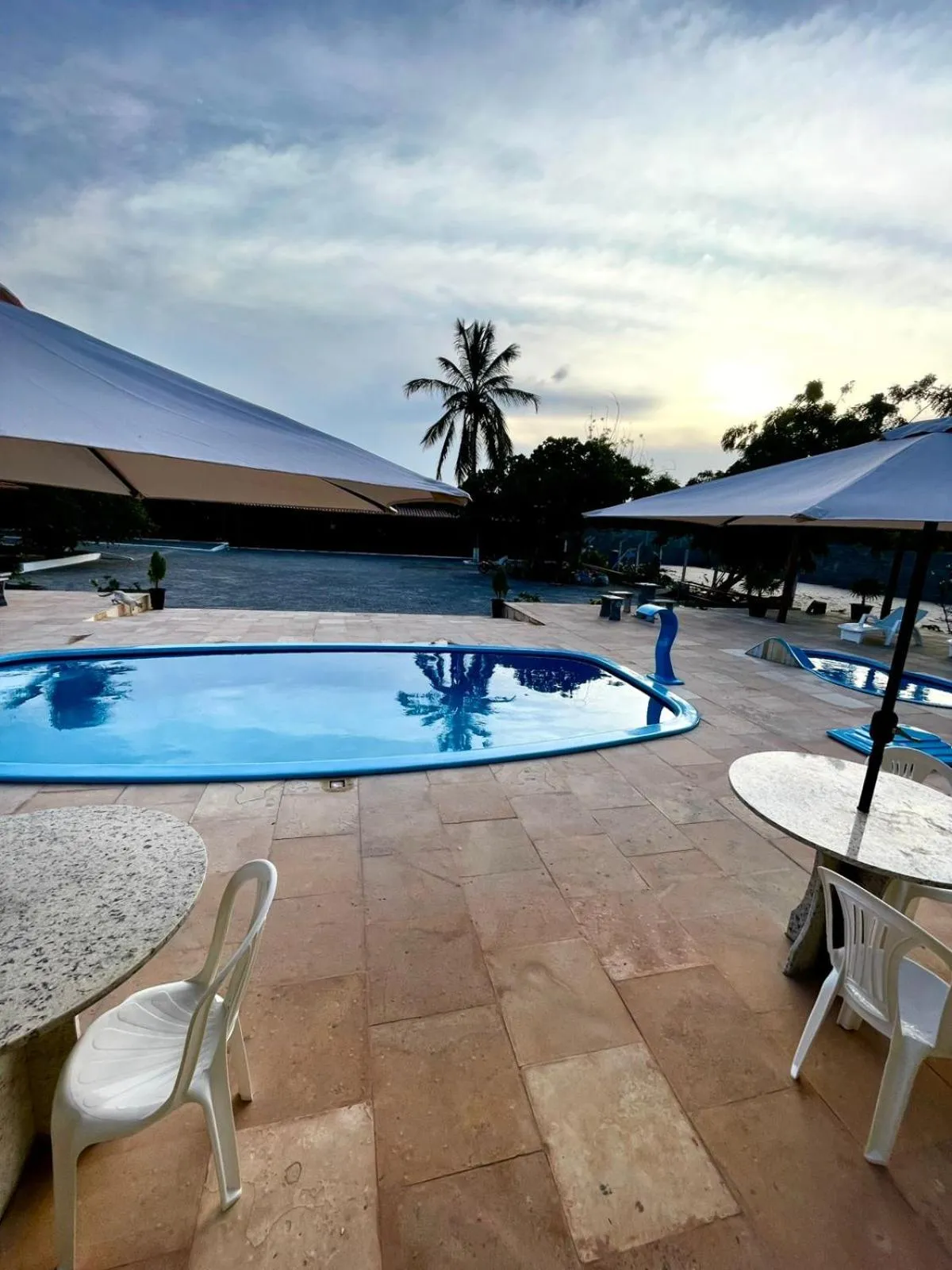Swimming pool in Pousada Casa Grande