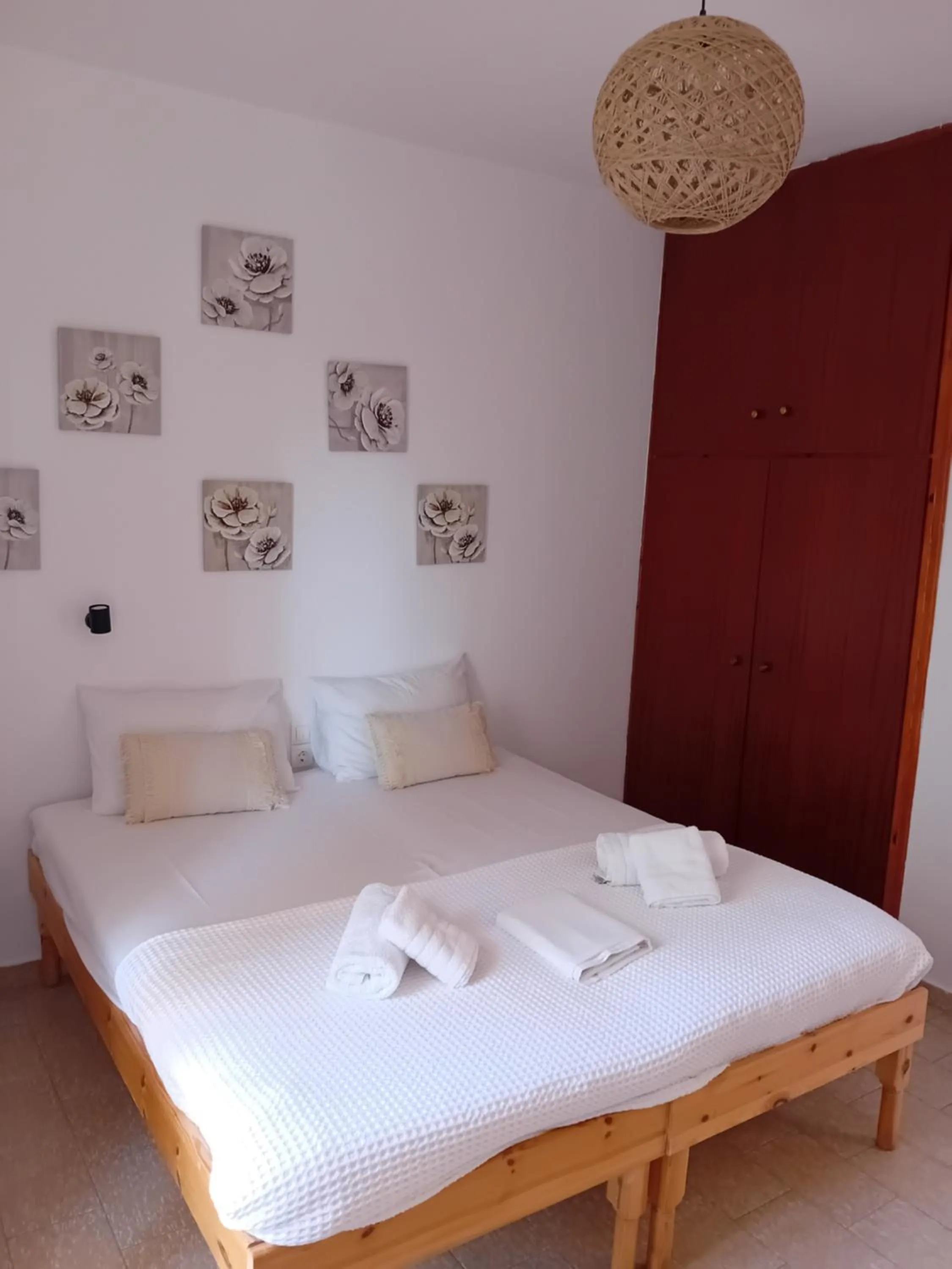 Bed in Φiloxenia Apartments