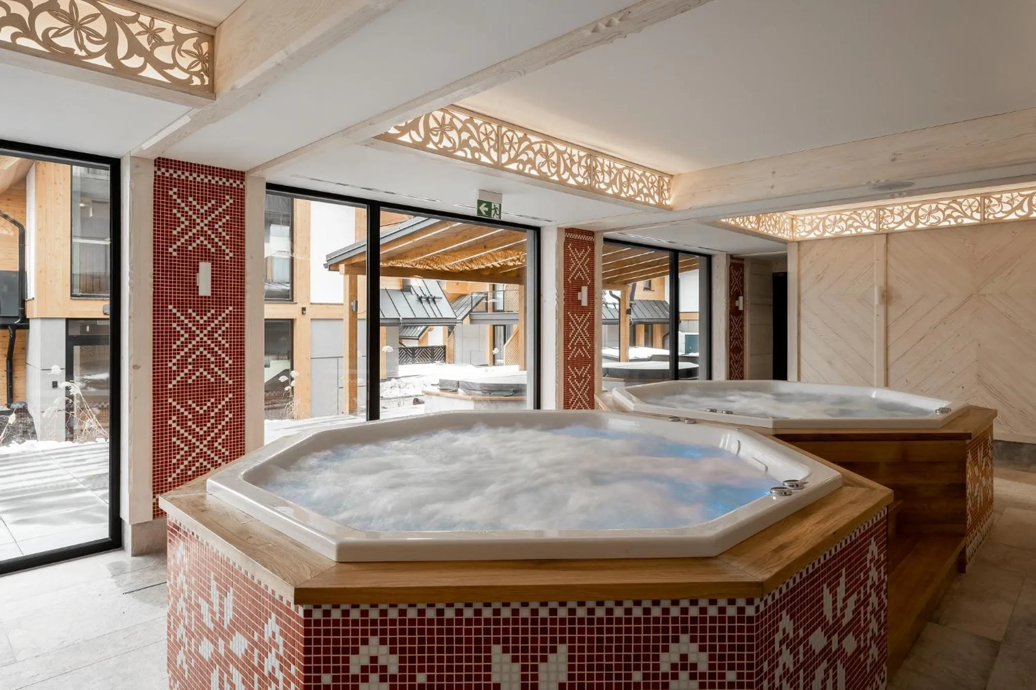 Hot Tub in Apartamenty Aries Residence Bukowina