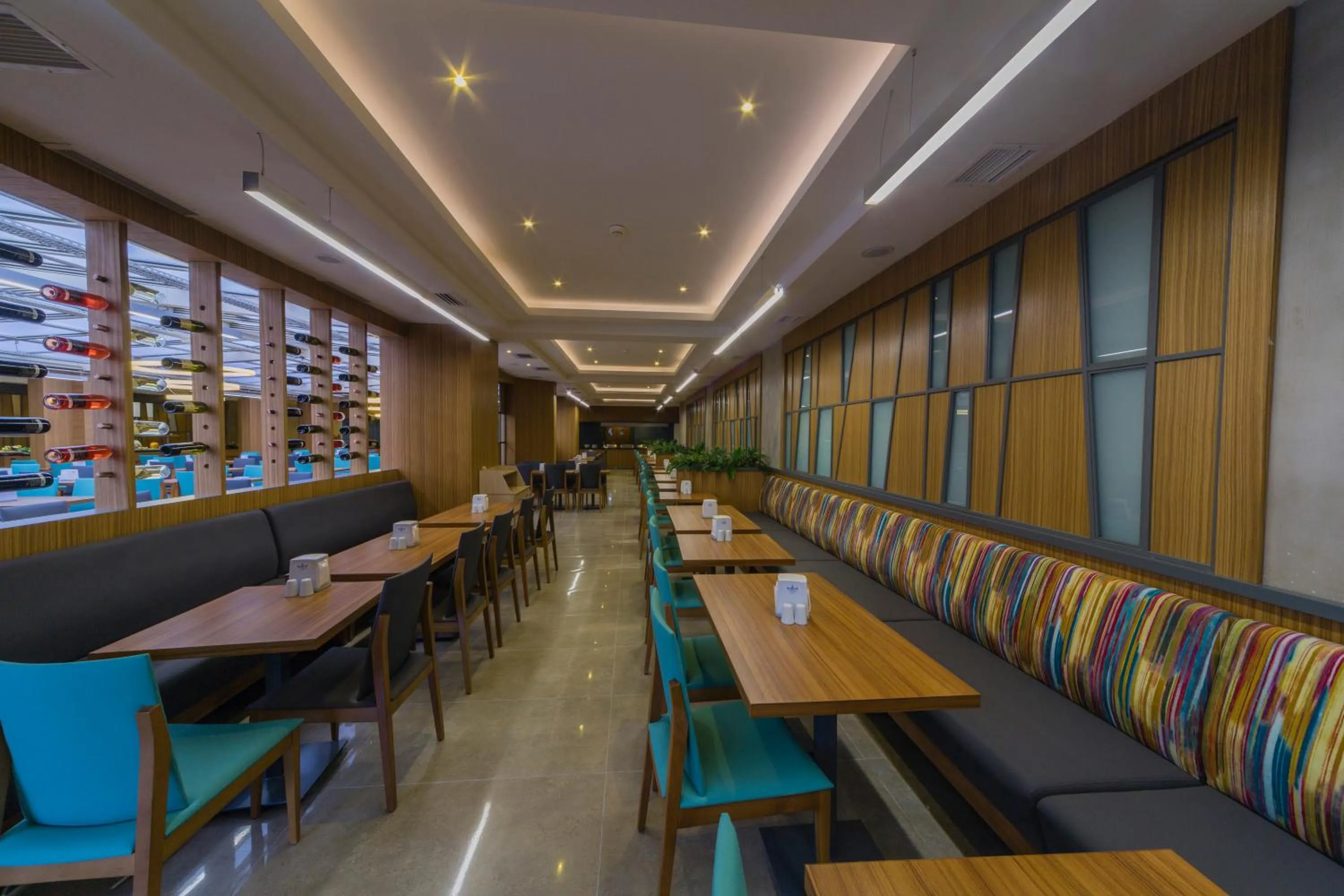 Restaurant/places to eat in Poseidon Hotel - Adult Only