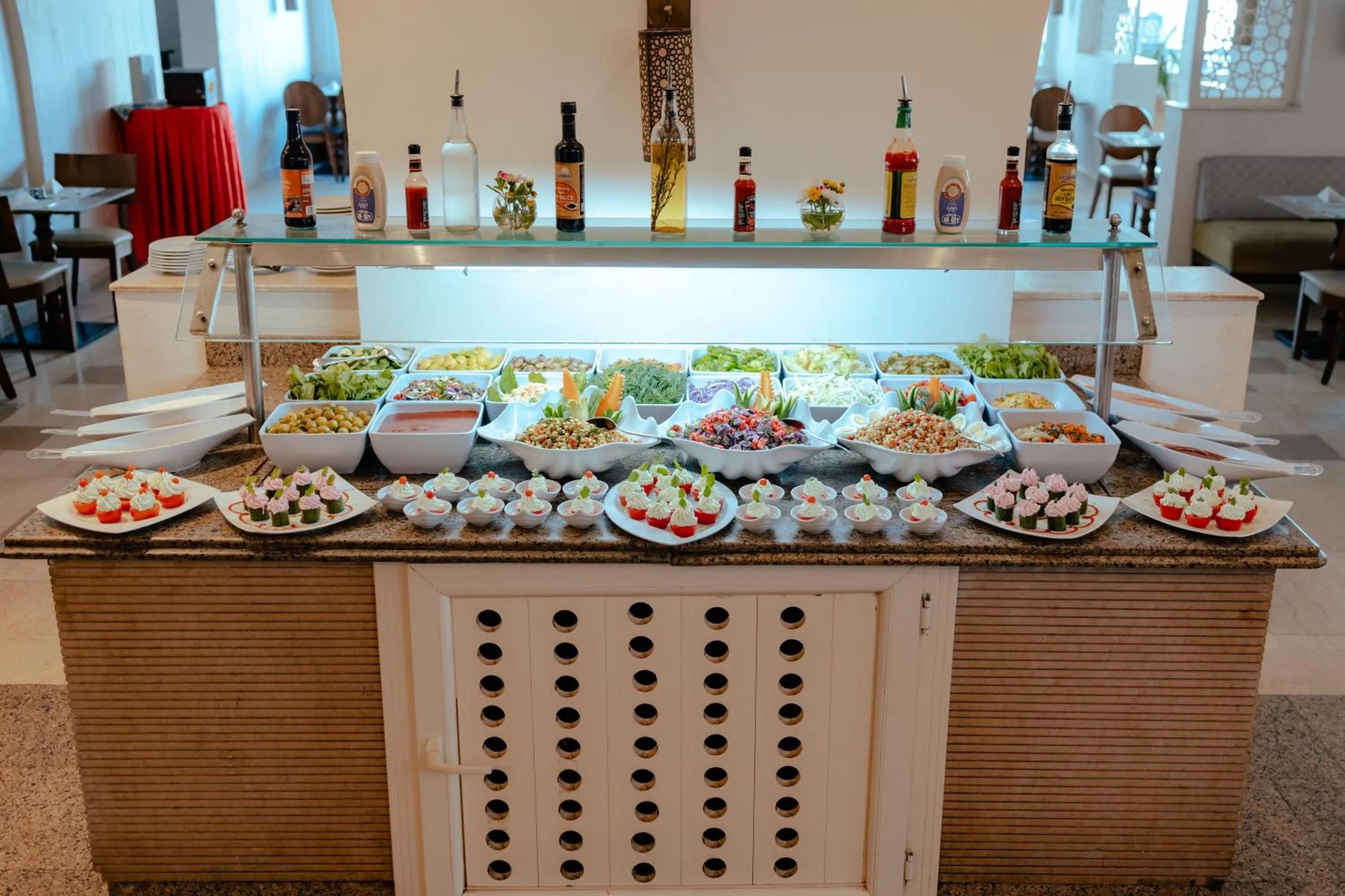 Restaurant/places to eat in Royal Star Beach Resort